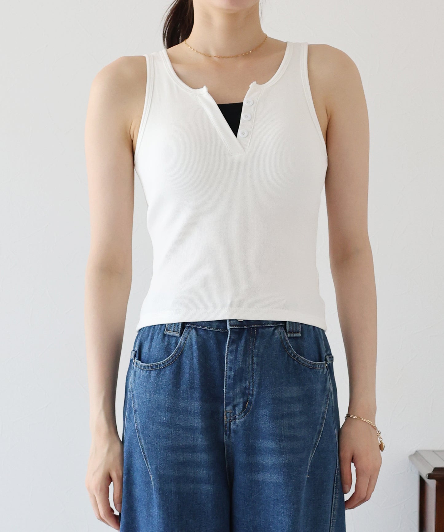 【TIME SALE】カップ付ヘンリーネックタンクトップ【ネコポス】