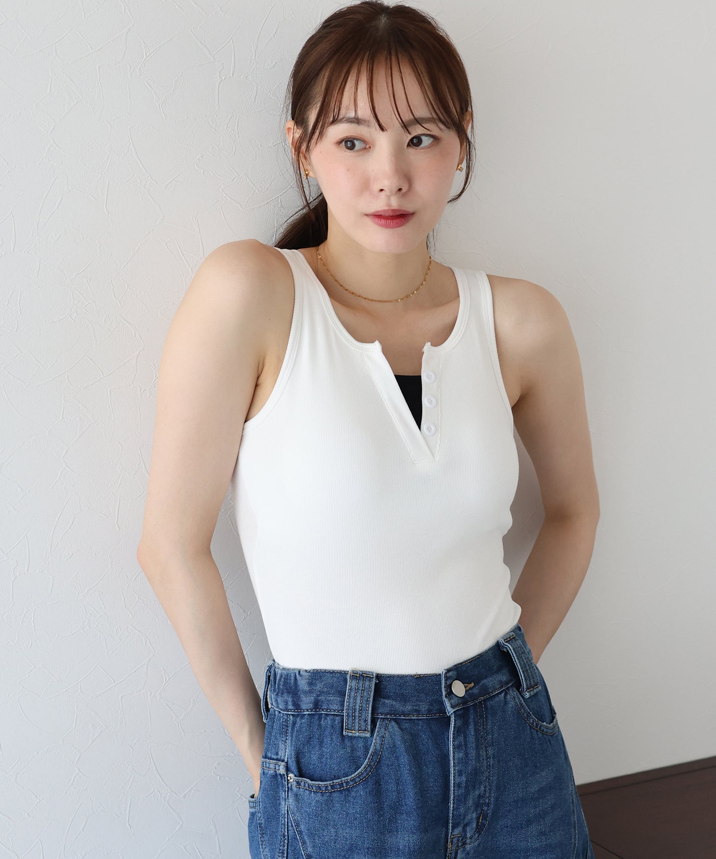 【TIME SALE】カップ付ヘンリーネックタンクトップ【ネコポス】