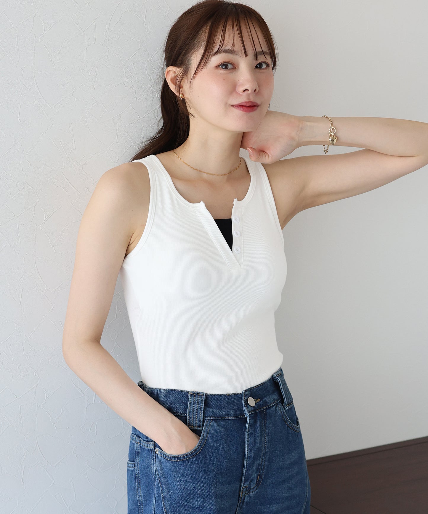 【TIME SALE】カップ付ヘンリーネックタンクトップ【ネコポス】