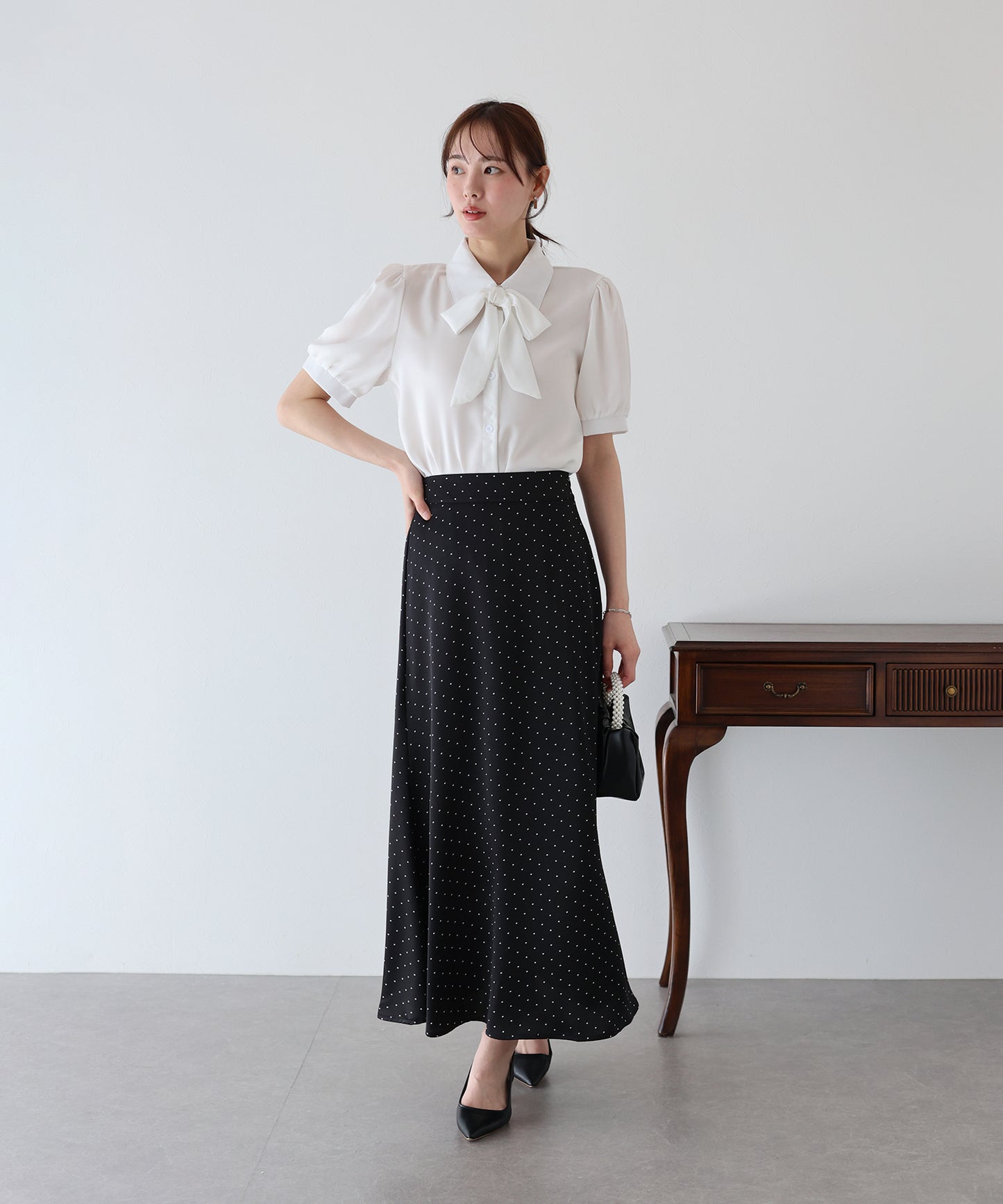 보우타이 리본 블라우스