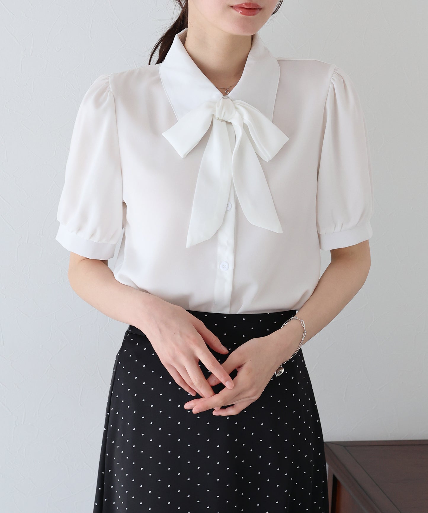 보우타이 리본 블라우스