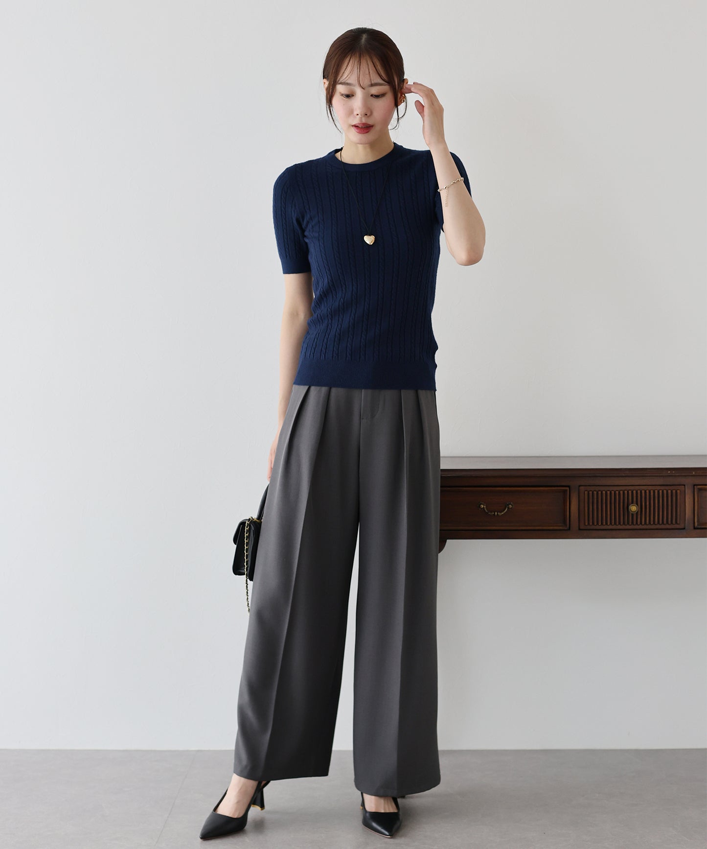 半袖ケーブルニット