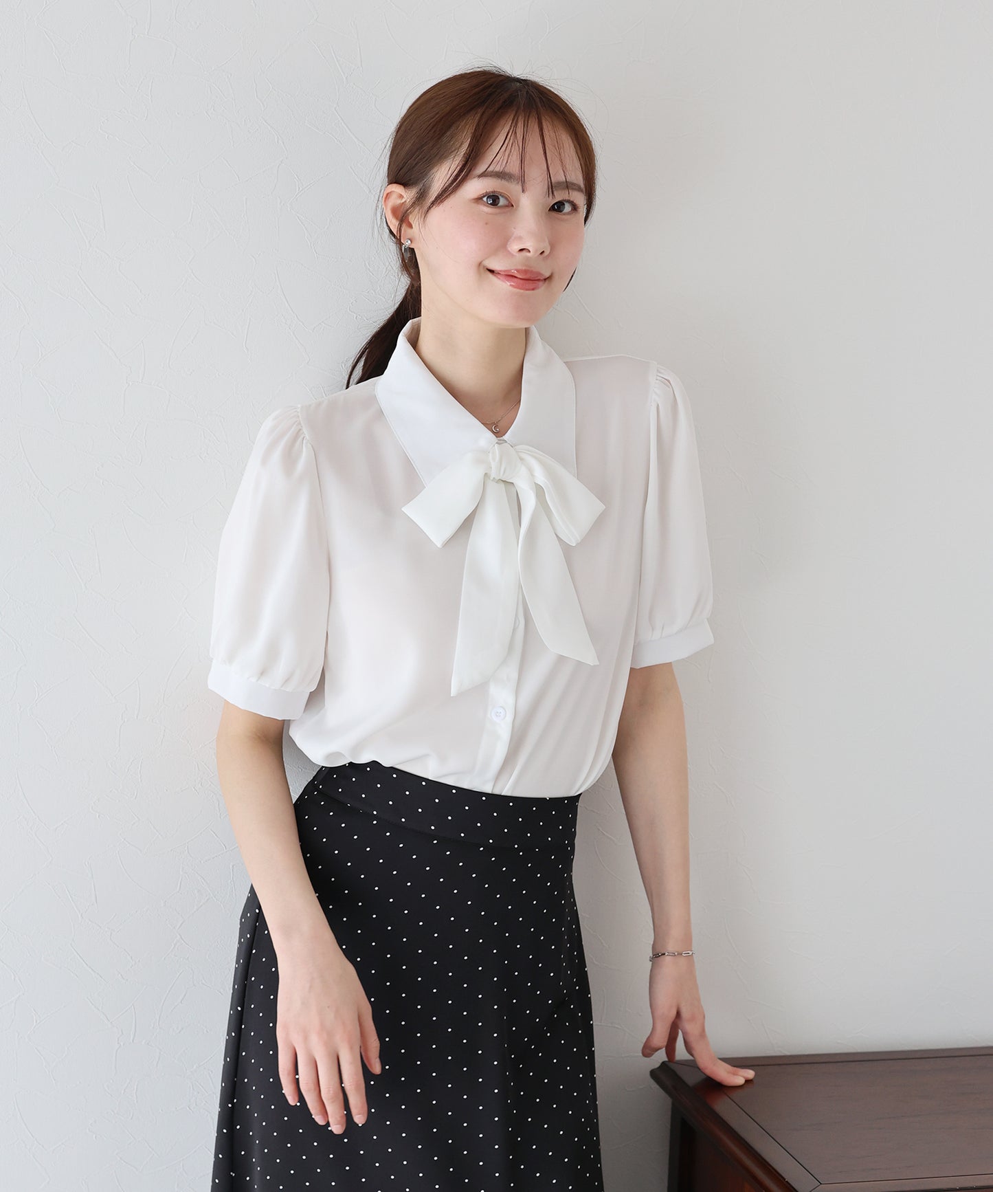 보우타이 리본 블라우스