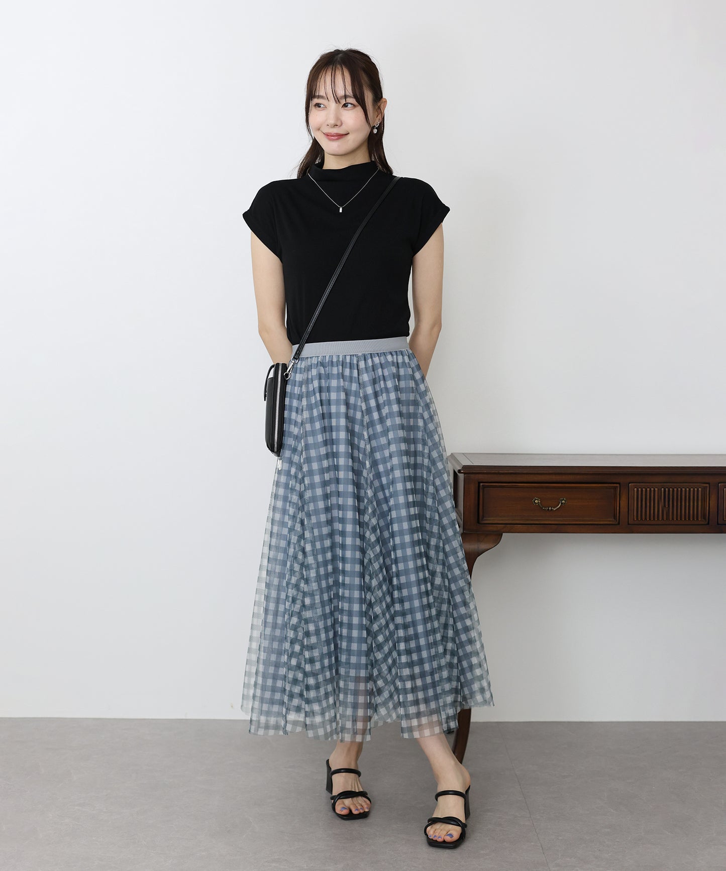 チェックチュールスカート
