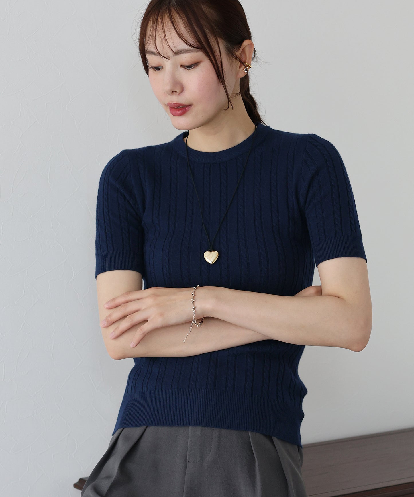 半袖ケーブルニット