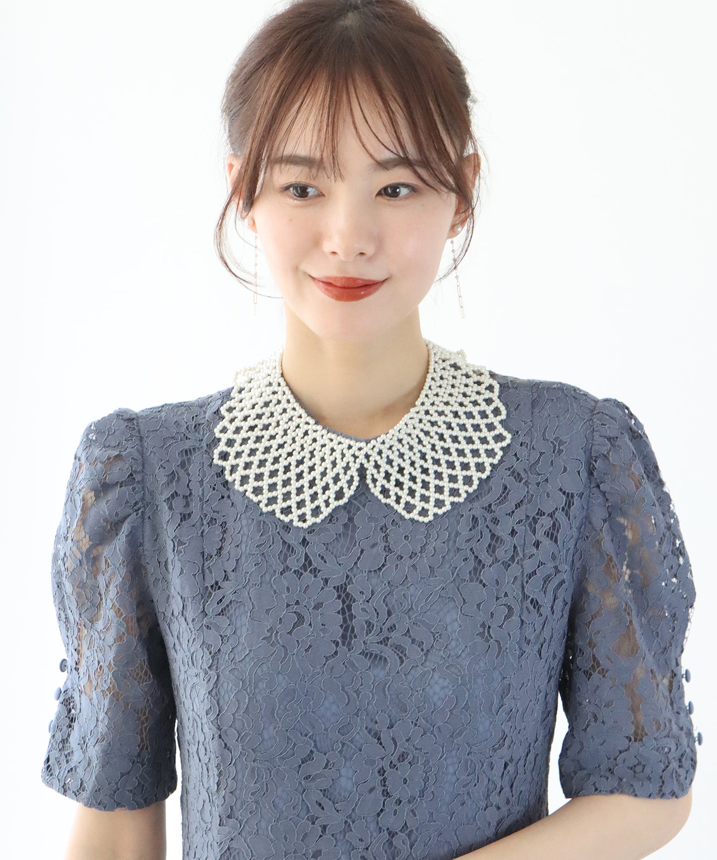 진주 옷깃 목걸이