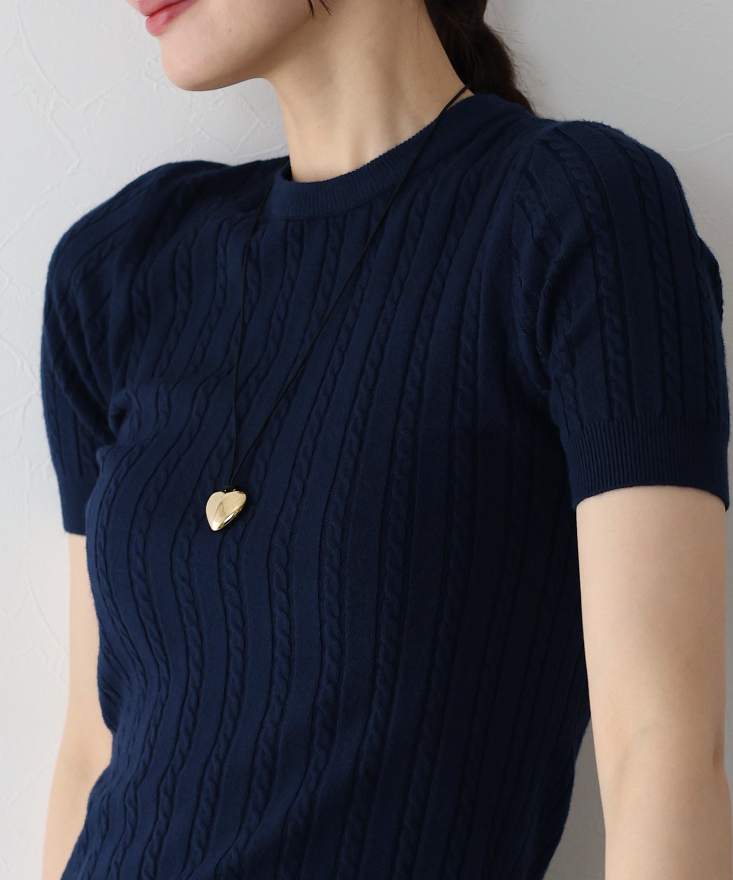 半袖ケーブルニット