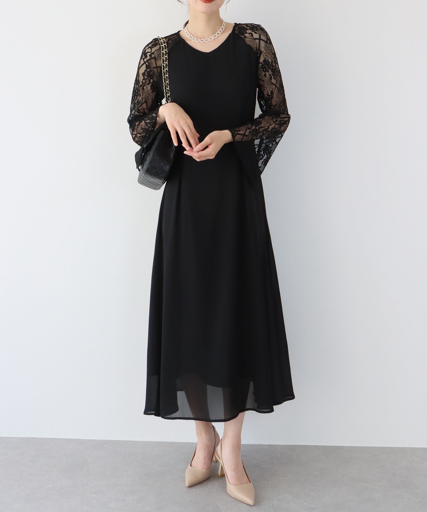 【SALE】レーススリットスリーブロング丈パーティードレス
