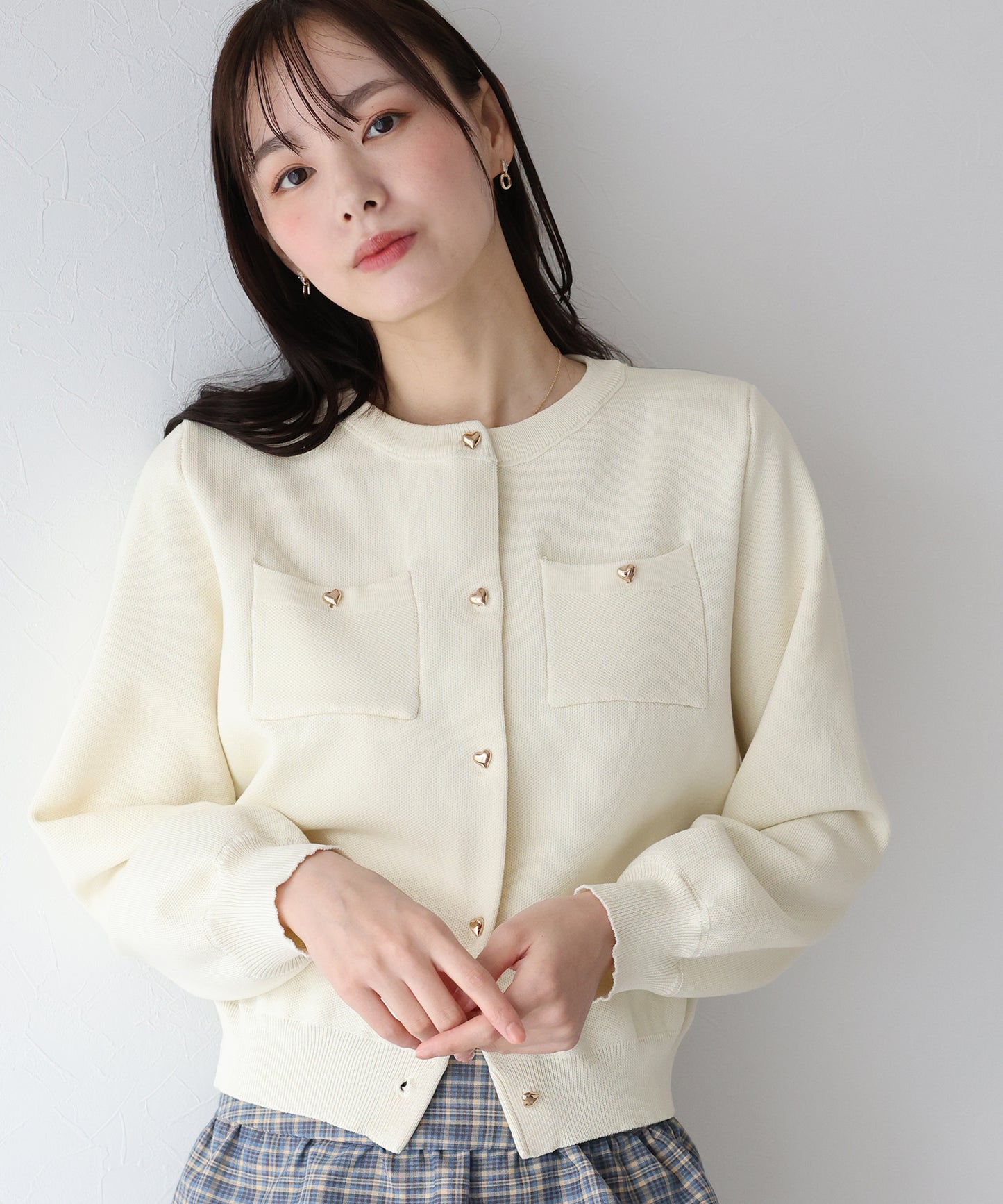 【SALE】ぷっくりハートボタンポリニットカーディガン