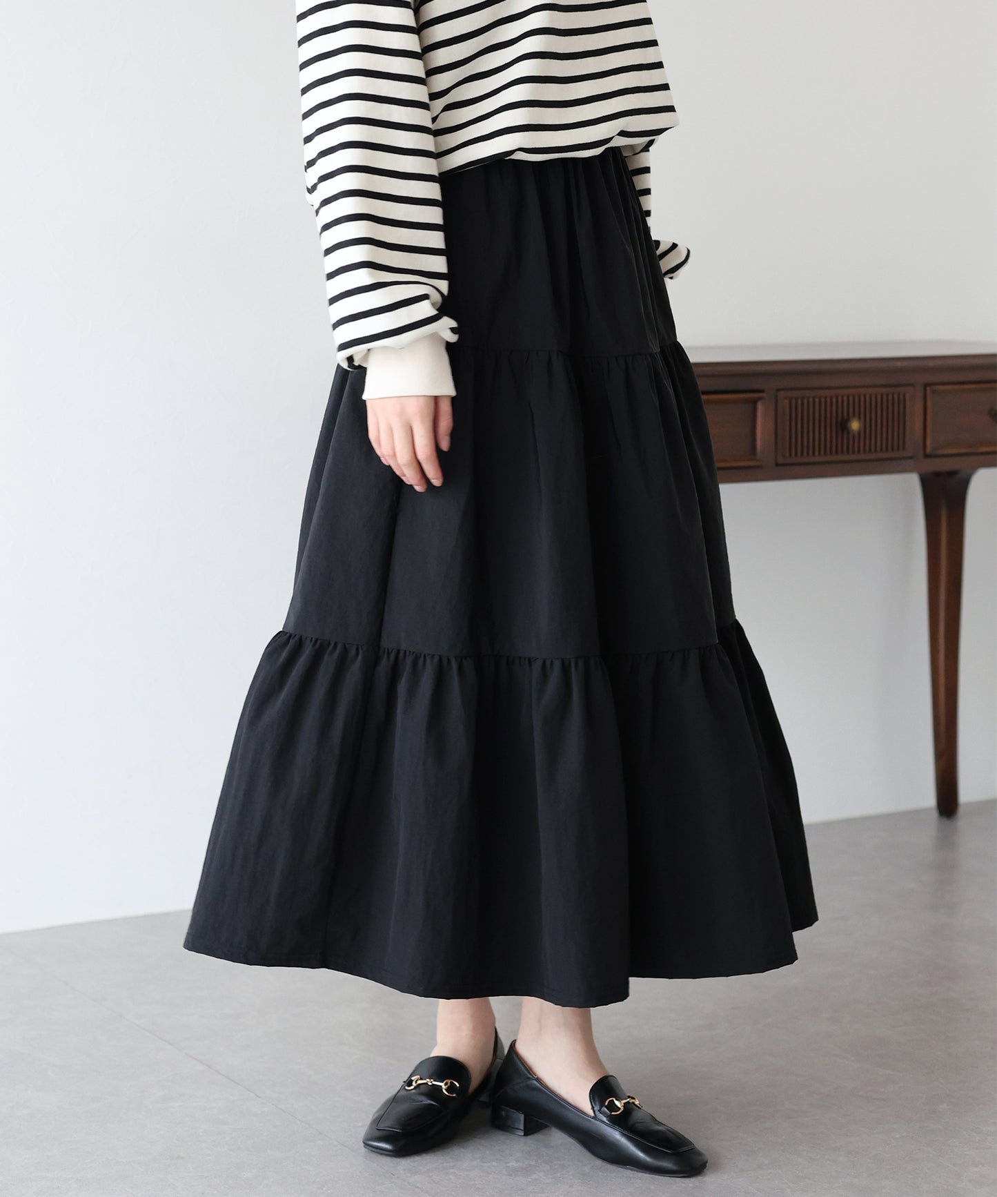 【SALE】ナイロンティアードスカート