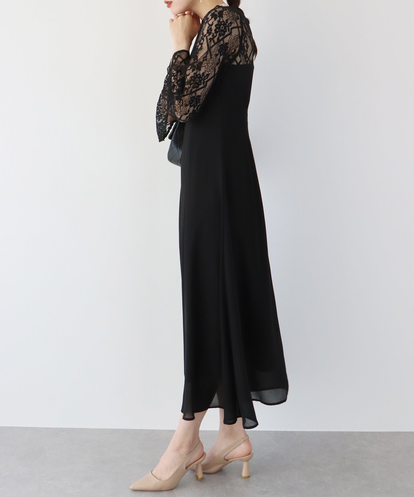 【SALE】レーススリットスリーブロング丈パーティードレス