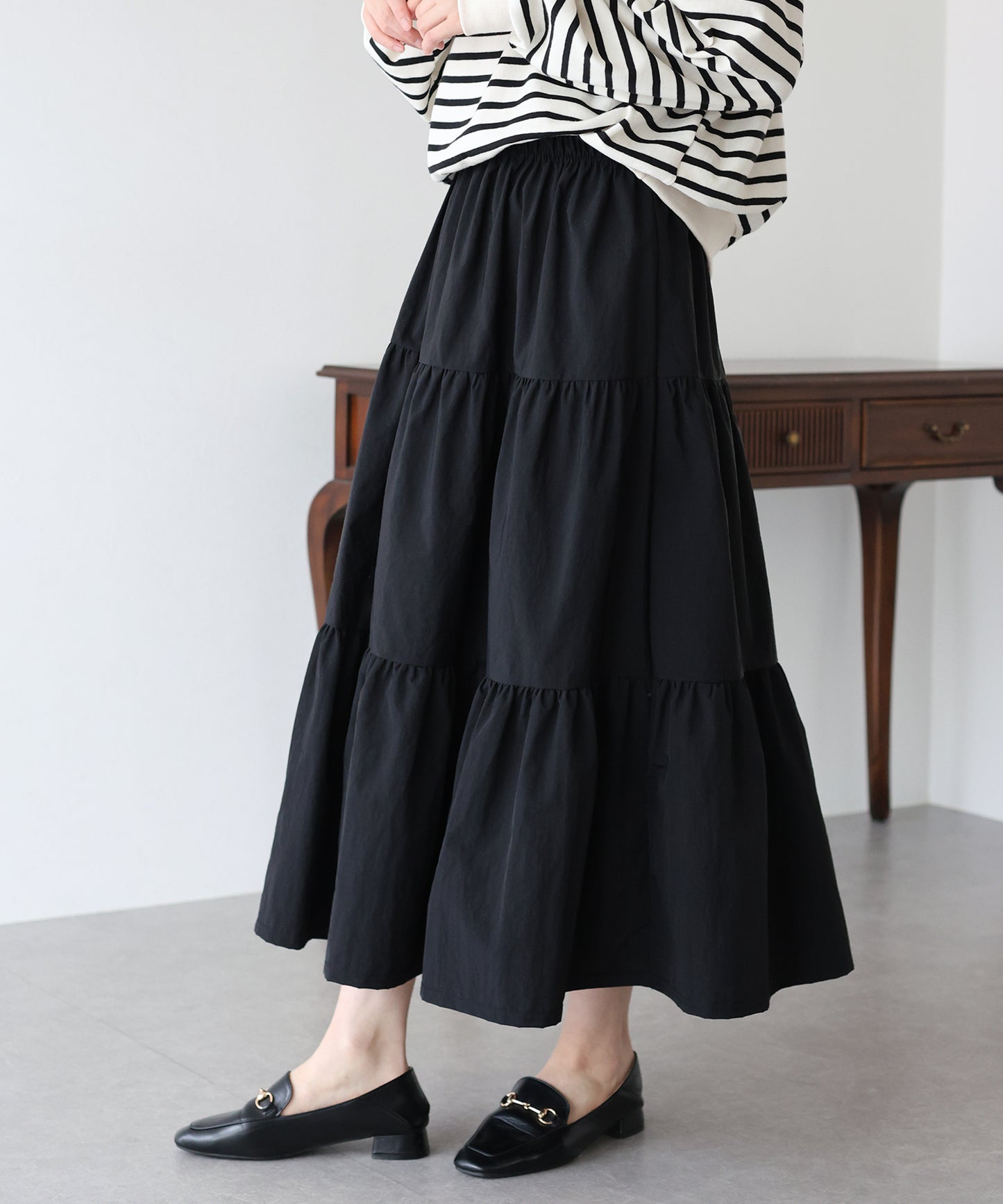 【SALE】ナイロンティアードスカート