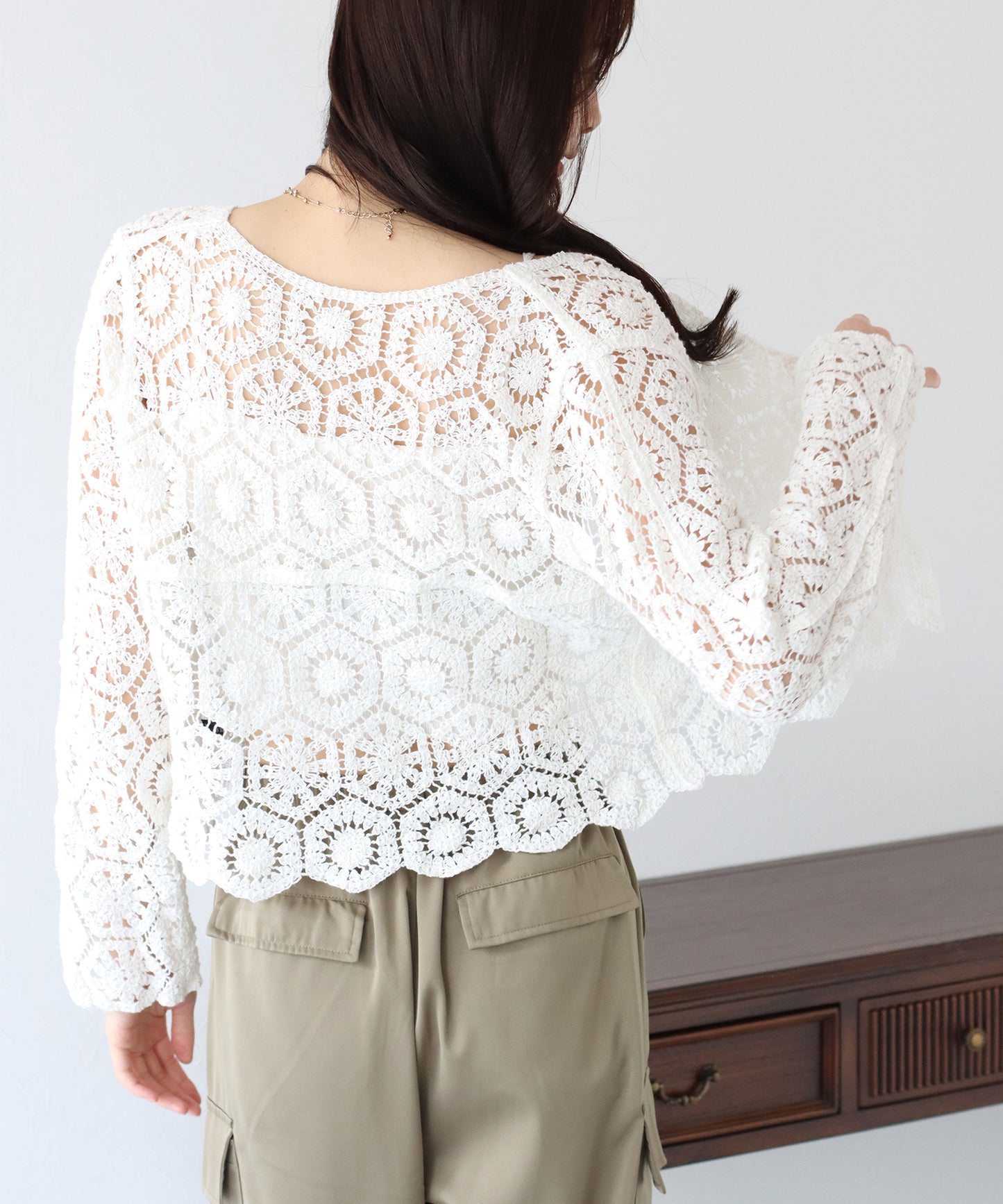 【SALE】透かし編み風モチーフレースカーディガン