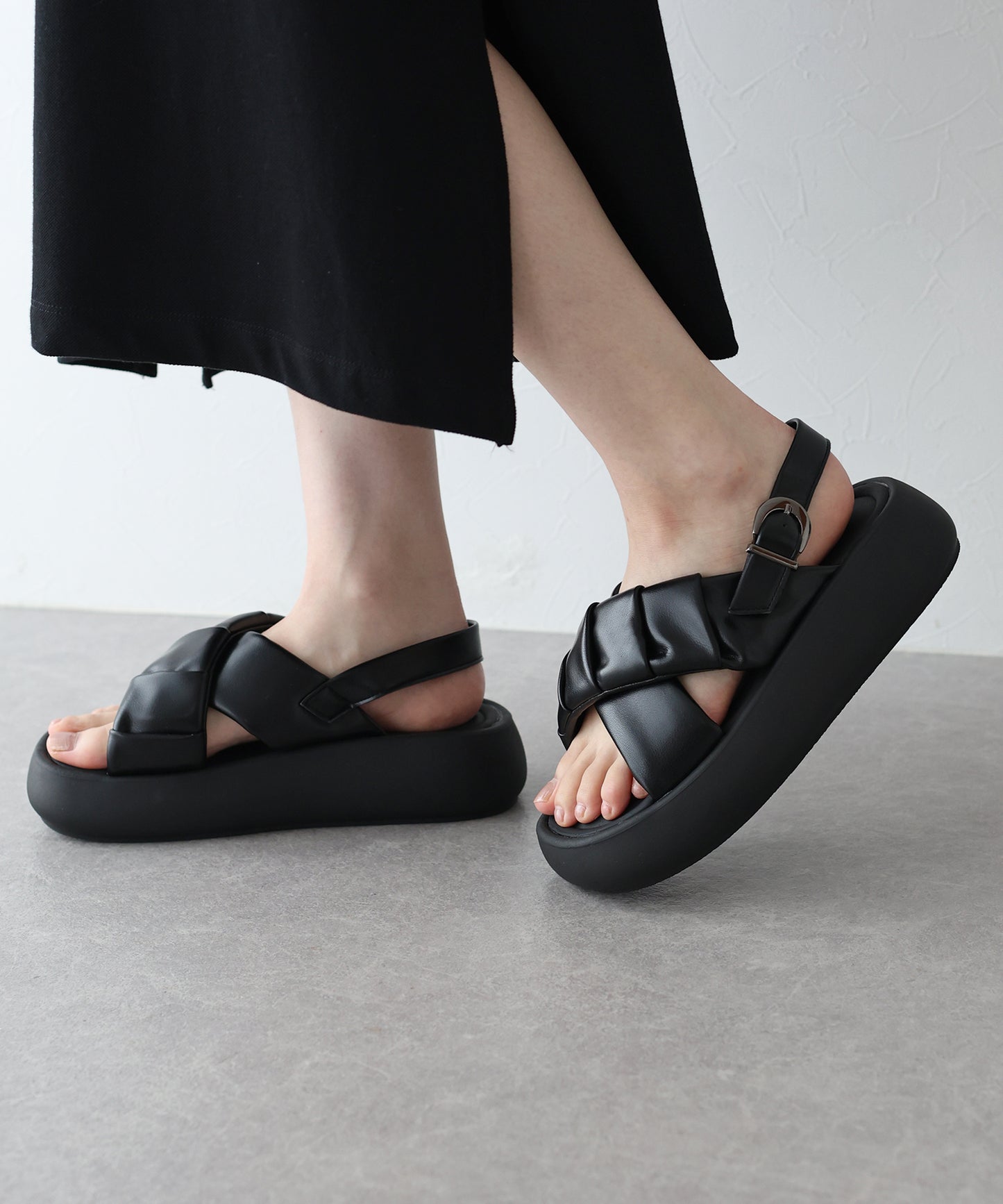 【SALE】クロスベルト厚底コンフォートサンダル