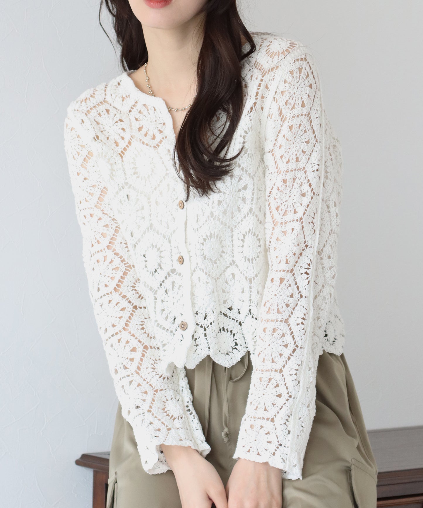 【SALE】透かし編み風モチーフレースカーディガン