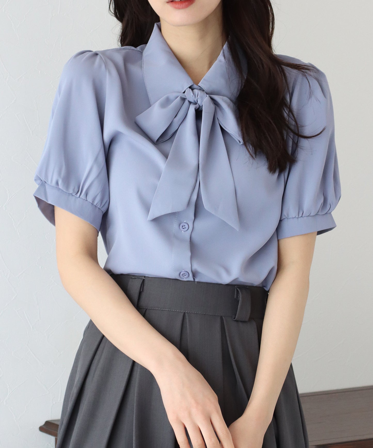 보우타이 리본 블라우스