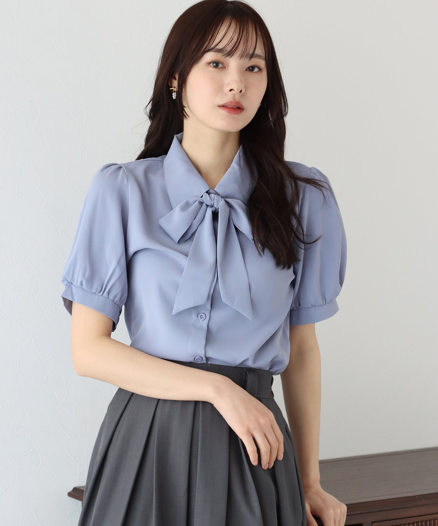 보우타이 리본 블라우스