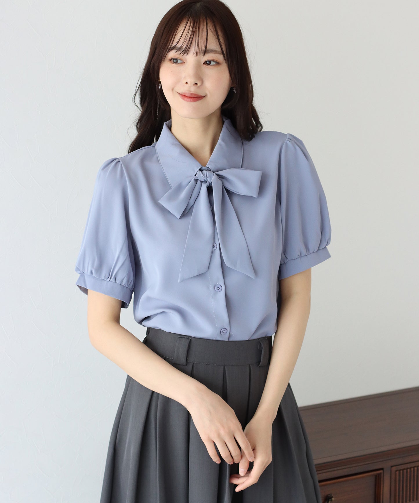 보우타이 리본 블라우스