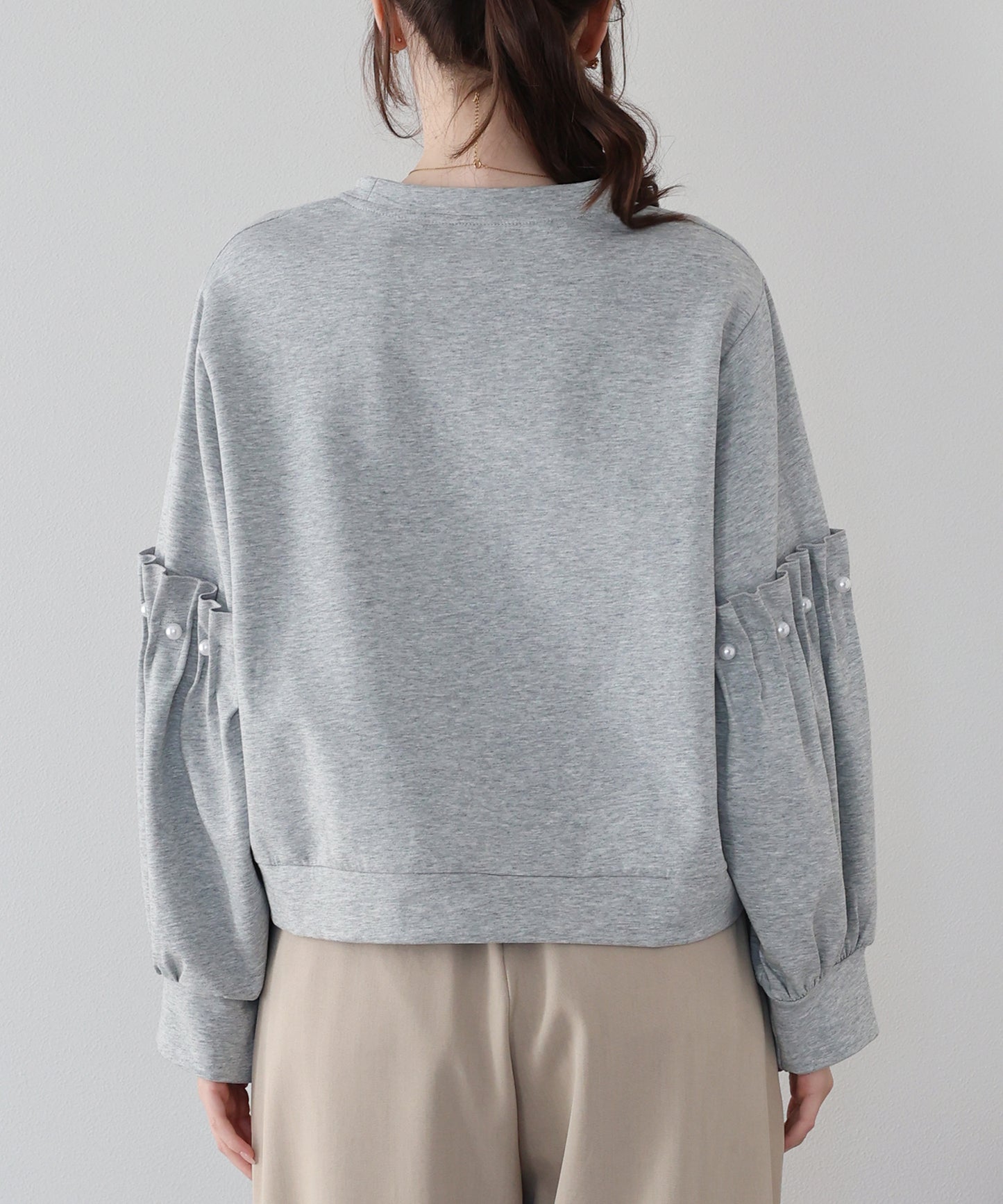 【早割5%OFF】ギャザースリーブパールスウェット