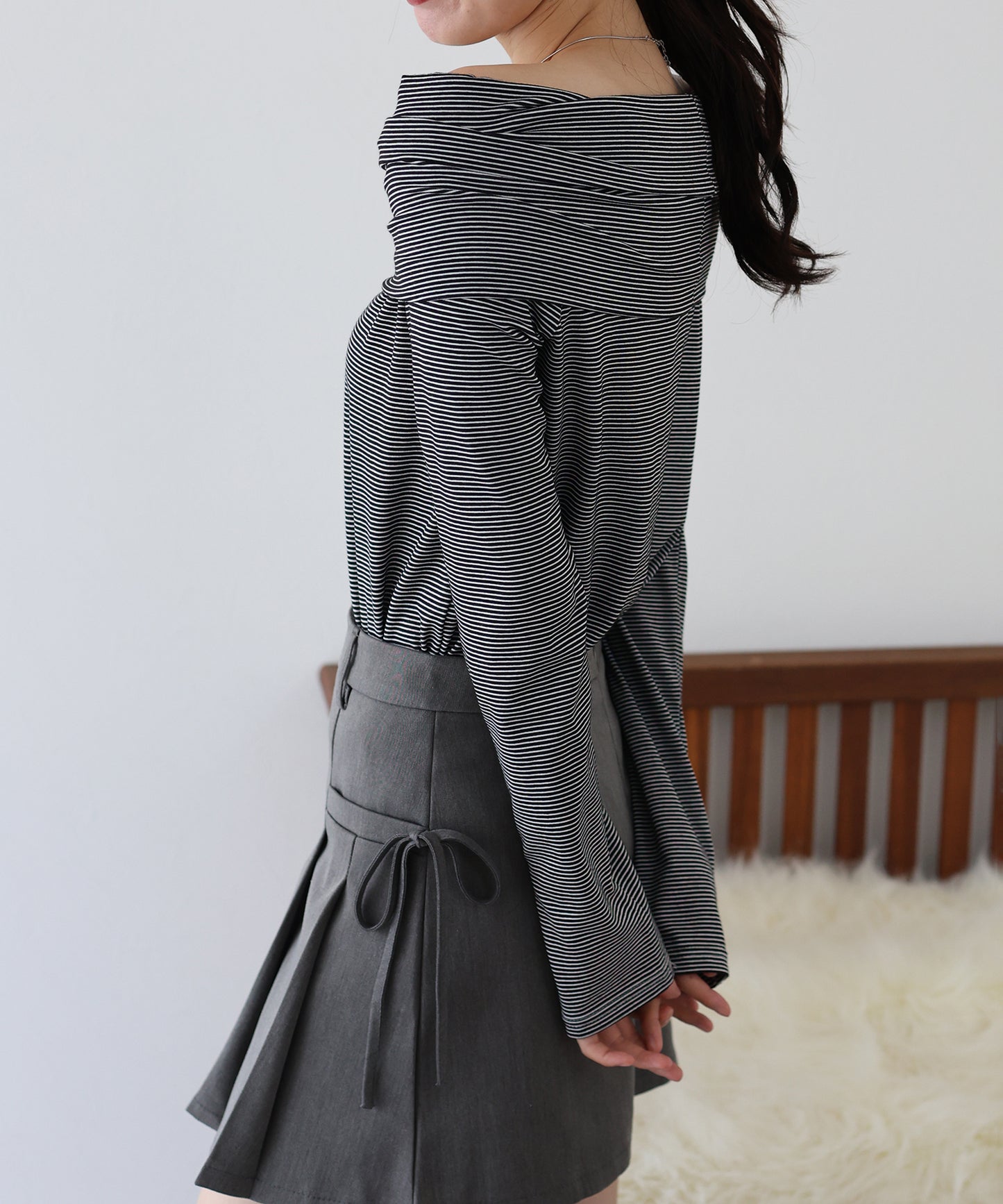 【SALE】ボーダードレープオフショルダートップス