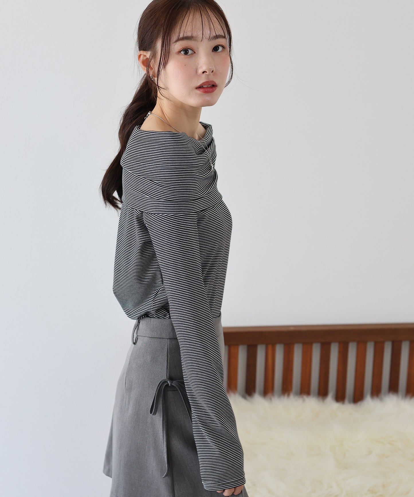 【SALE】ボーダードレープオフショルダートップス