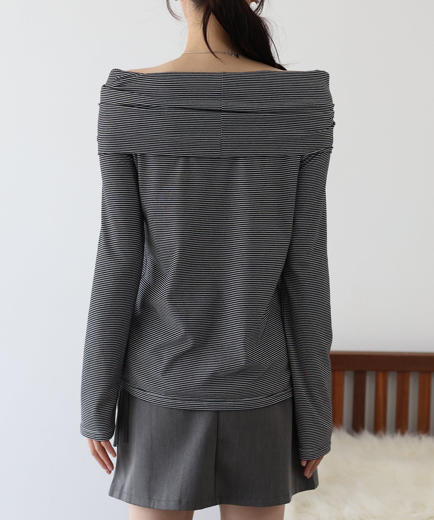 【SALE】ボーダードレープオフショルダートップス