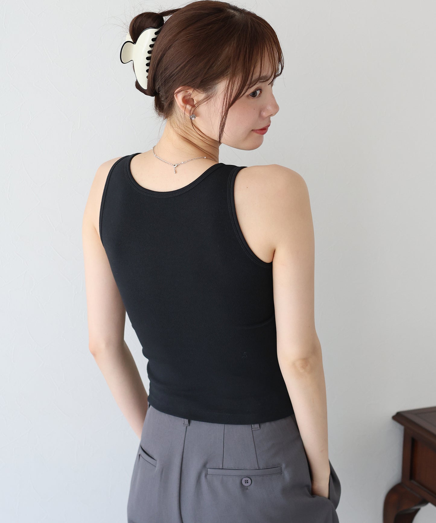 【TIME SALE】カップ付ヘンリーネックタンクトップ【ネコポス】