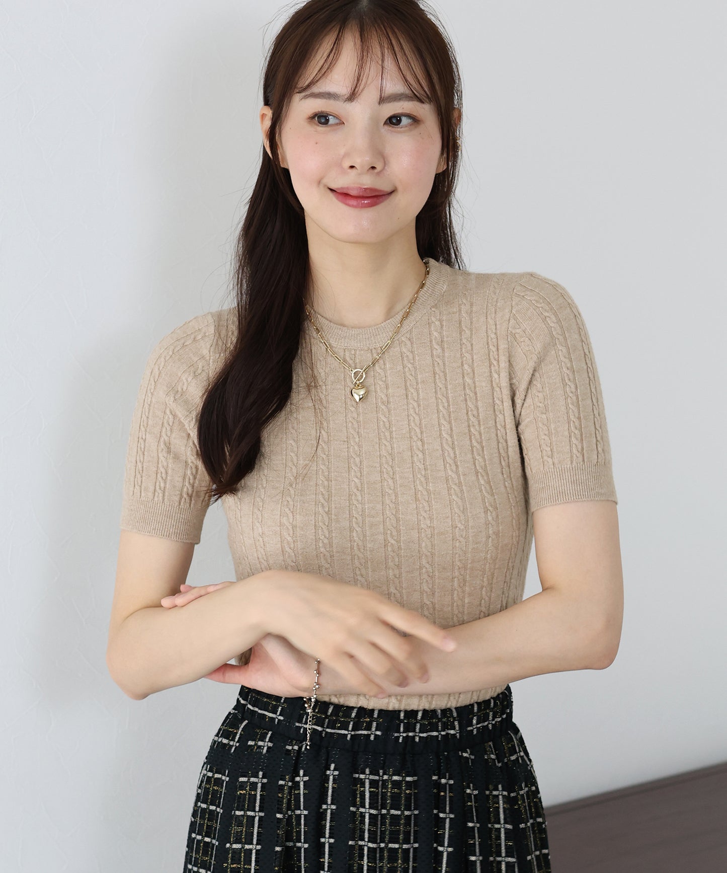 半袖ケーブルニット