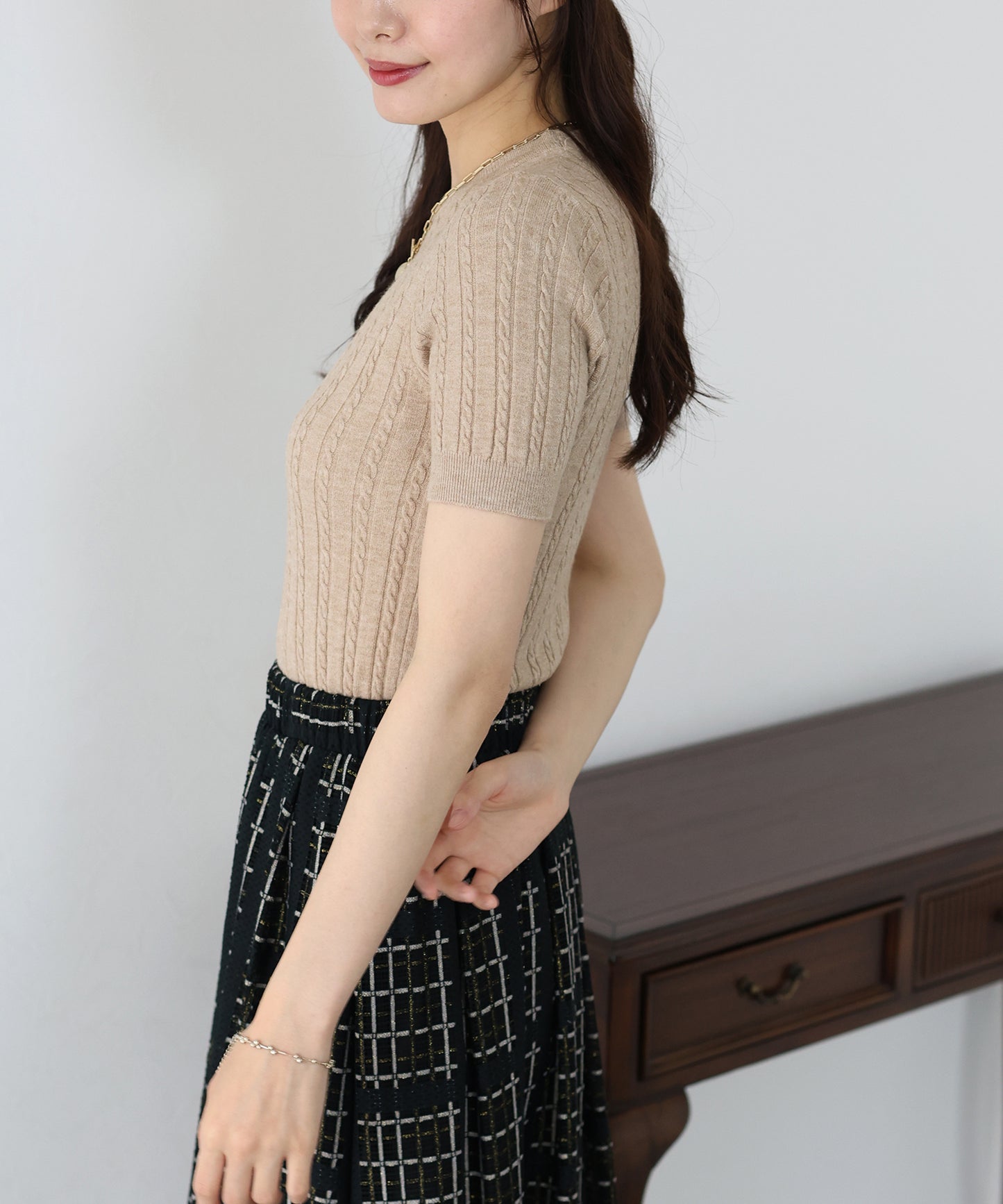 半袖ケーブルニット