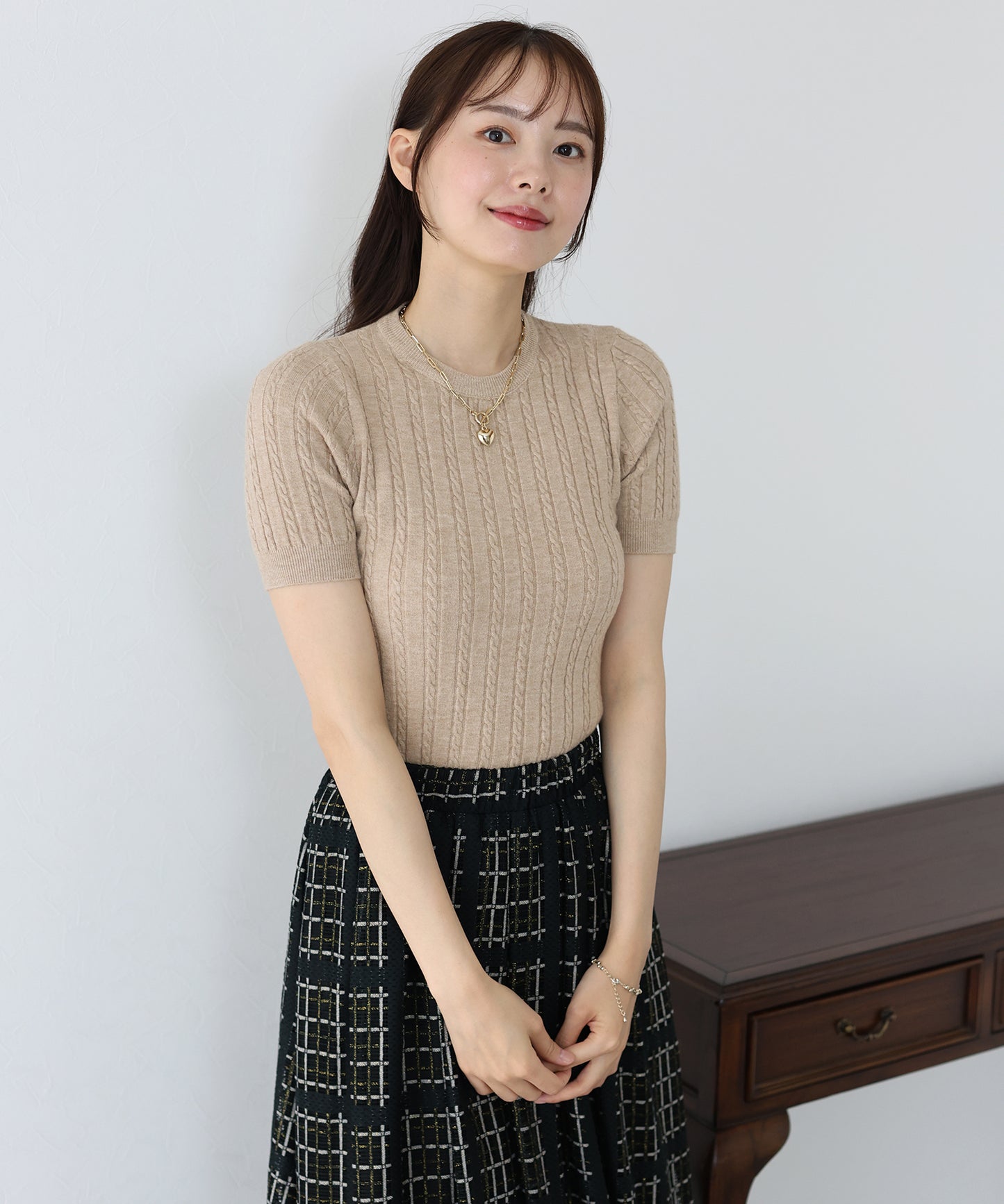 半袖ケーブルニット