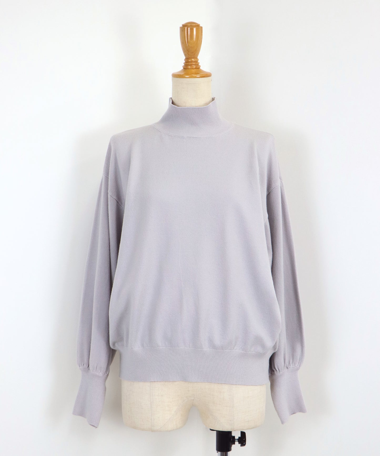 【SALE】バックパールボリューム袖ニット