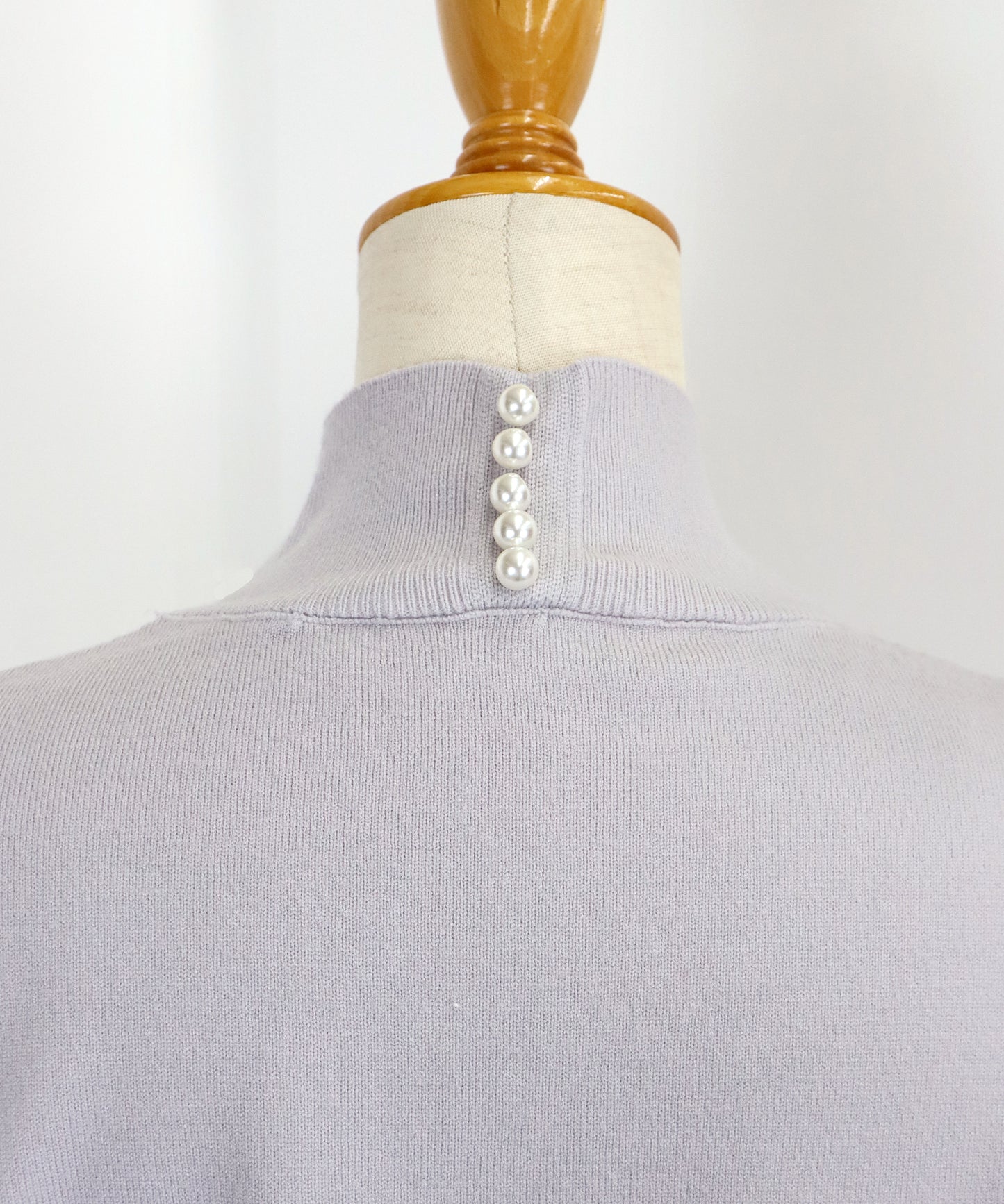 【SALE】バックパールボリューム袖ニット