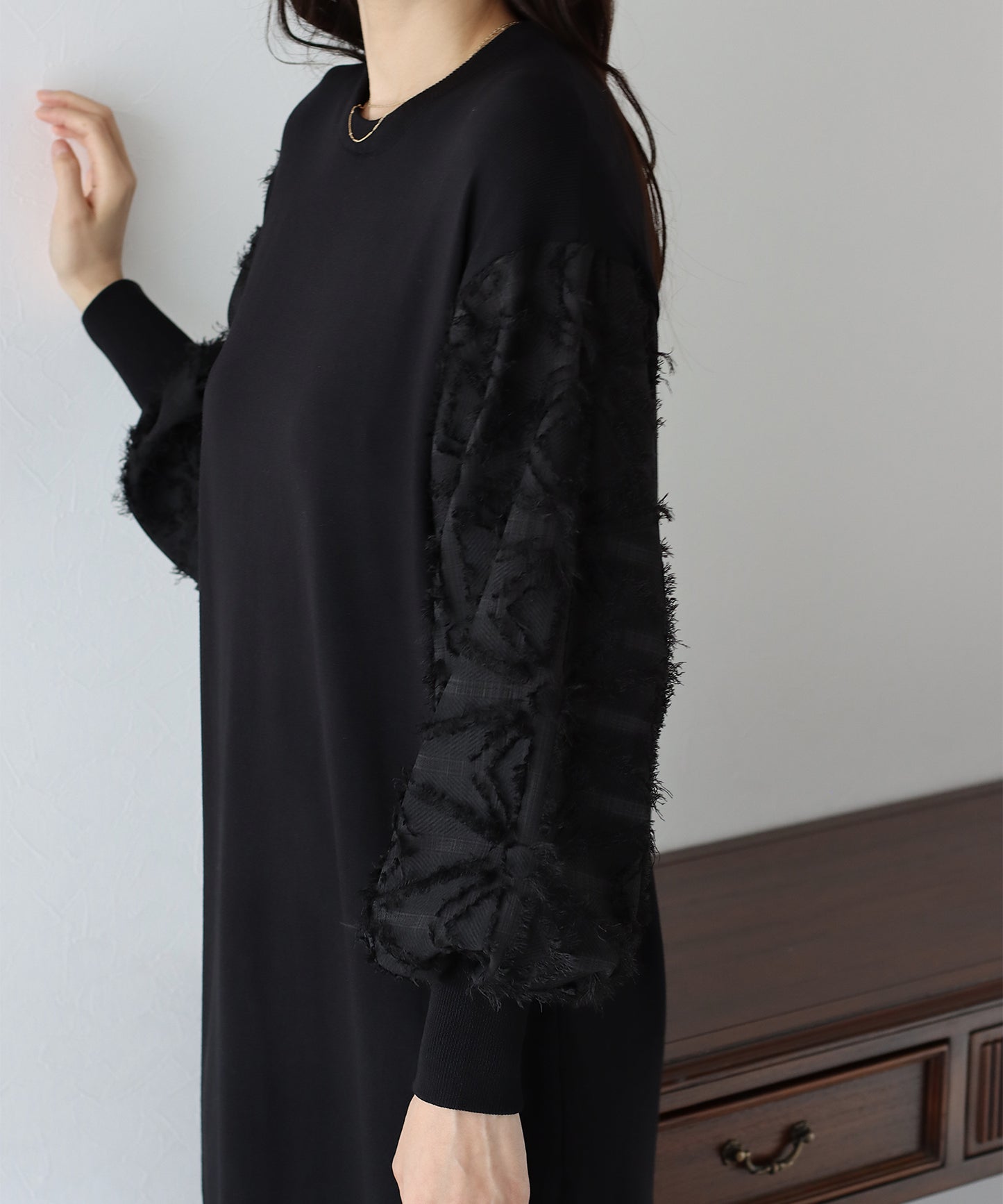 【TIME SALE】カットジャガード袖ニットワンピース