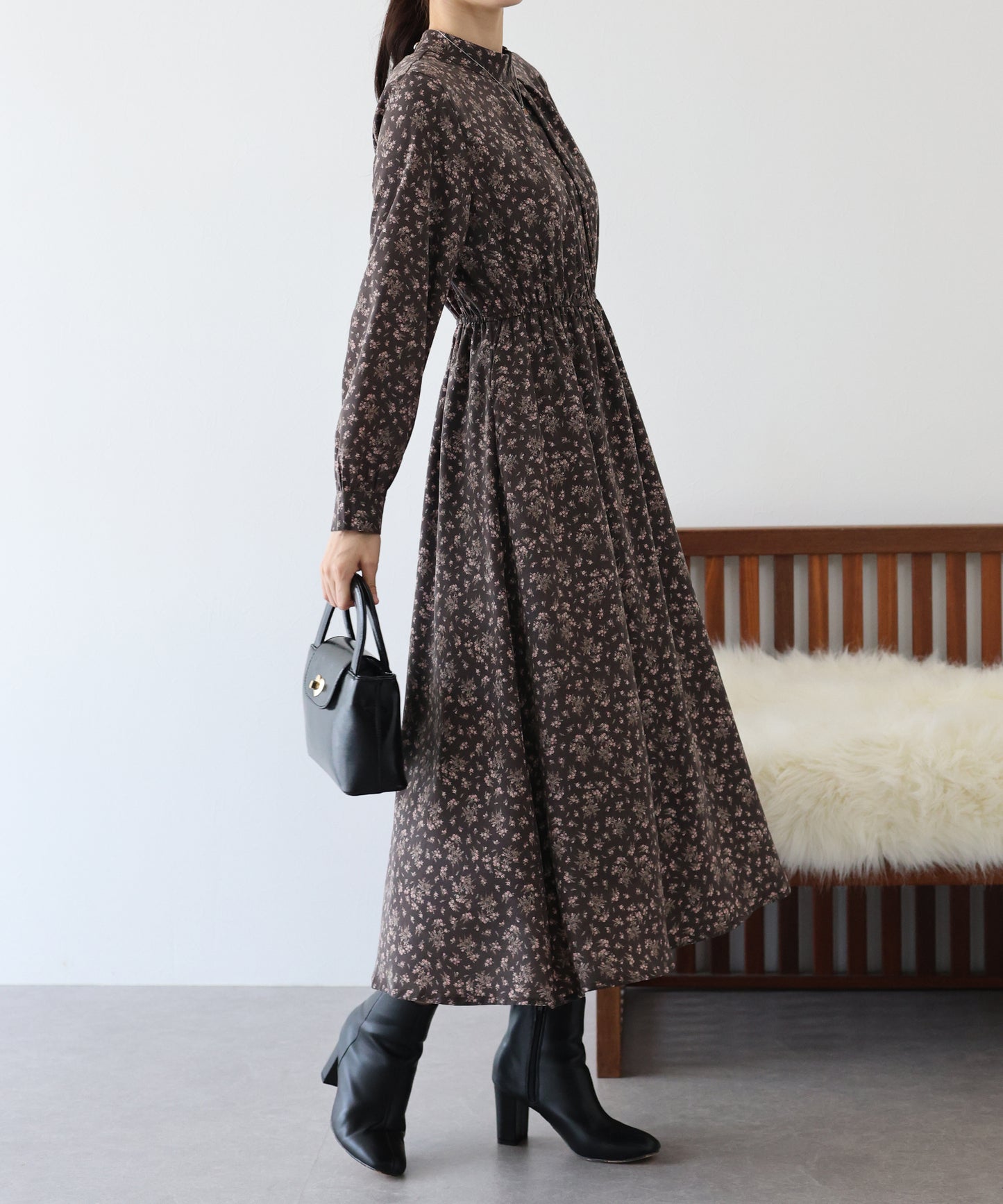 【SALE】ハイネックタックワンピース
