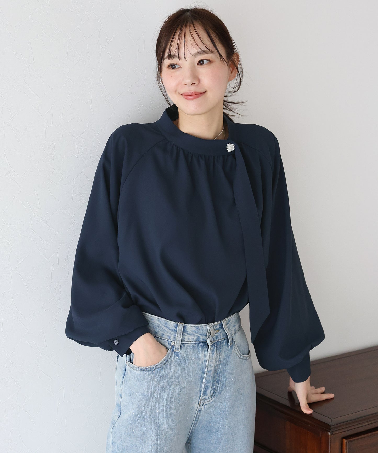 【TIME SALE】タイ付ハートボタンブラウス【ネコポス】