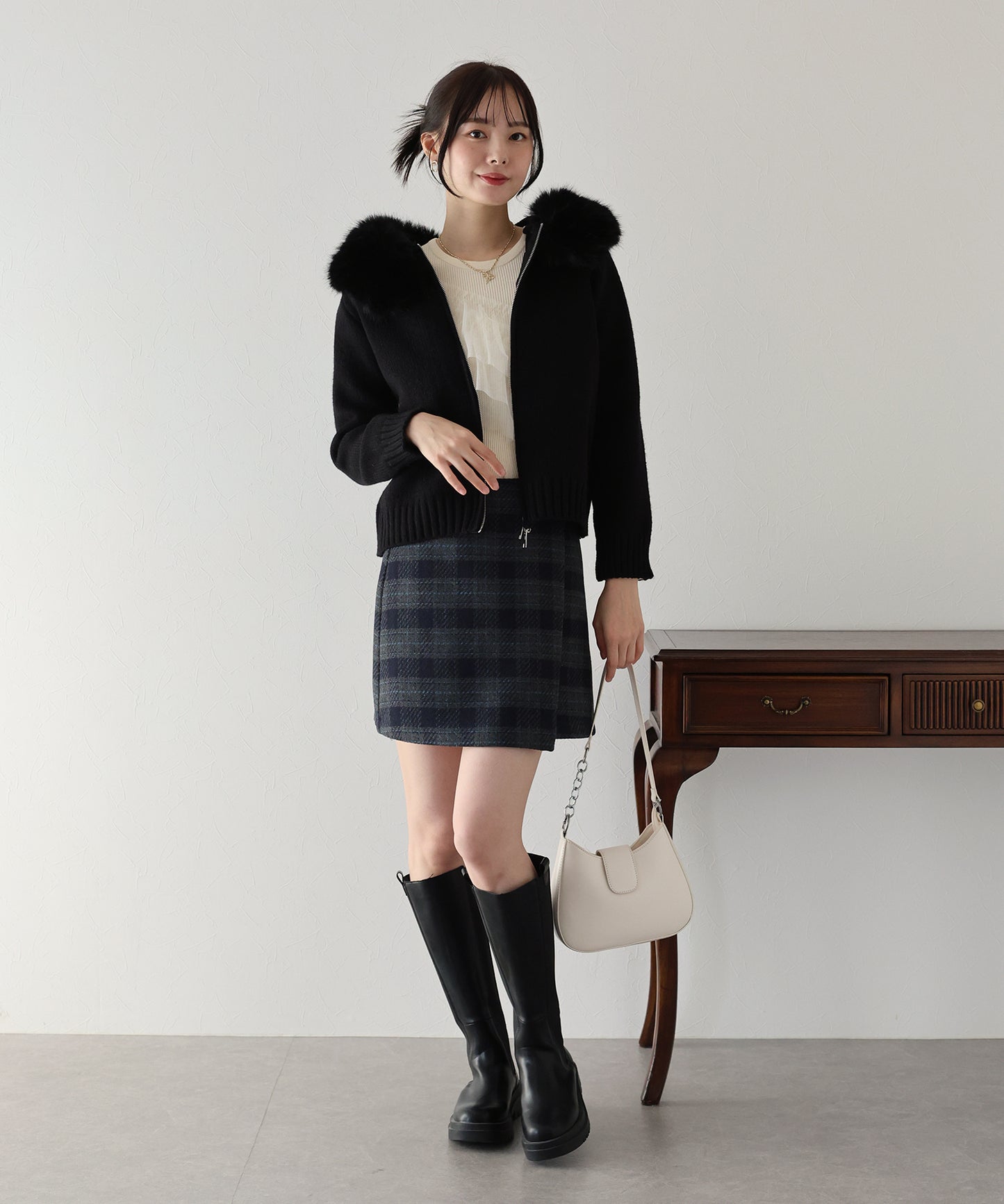 【TIME SALE】ファーニットパーカー