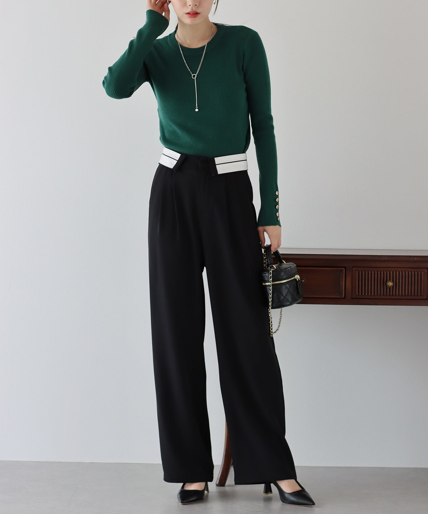 【SALE】金釦付きリブニット