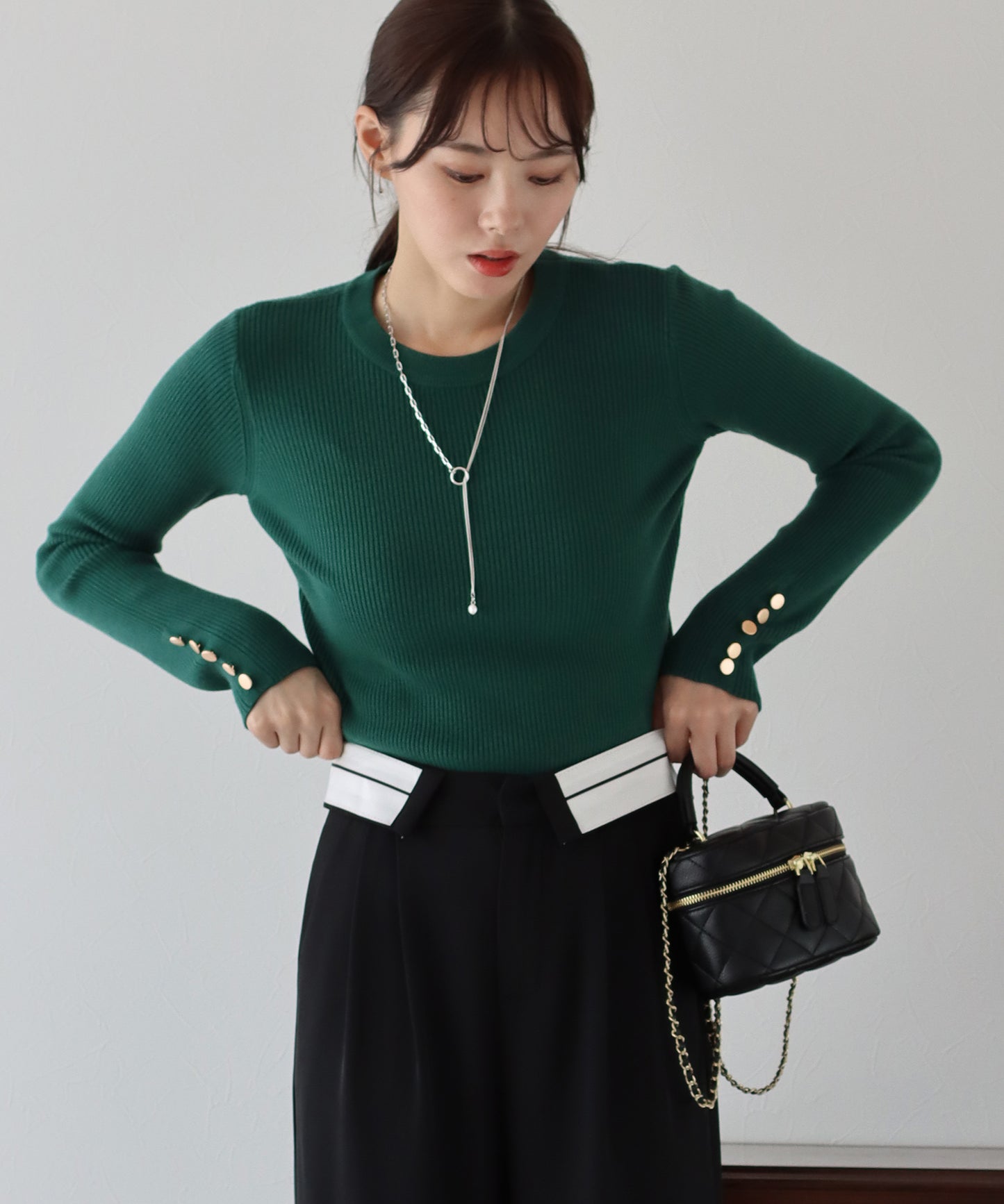 【SALE】金釦付きリブニット