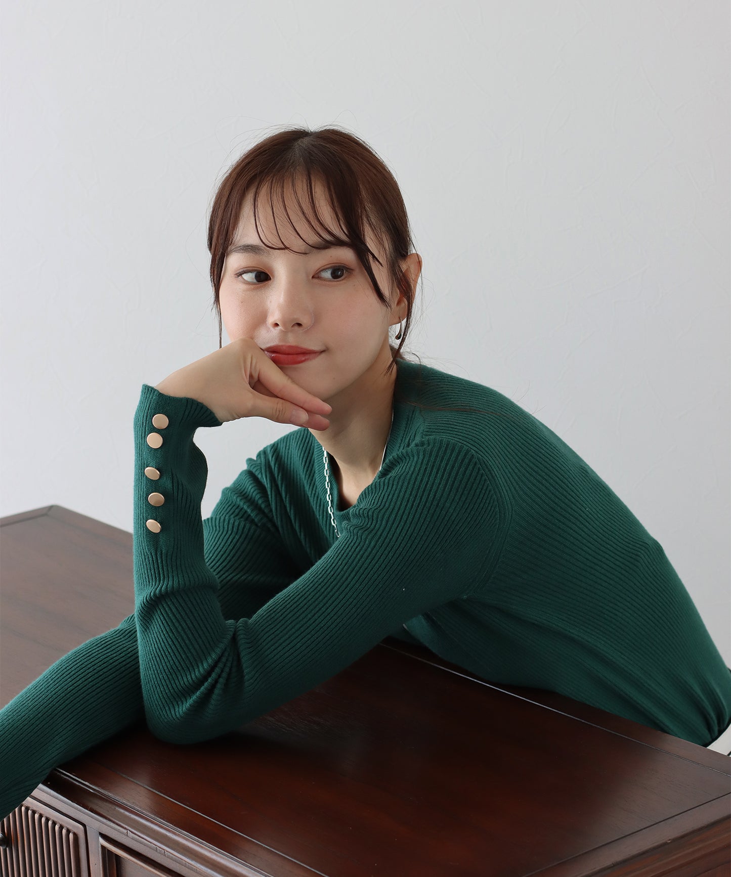 【SALE】金釦付きリブニット