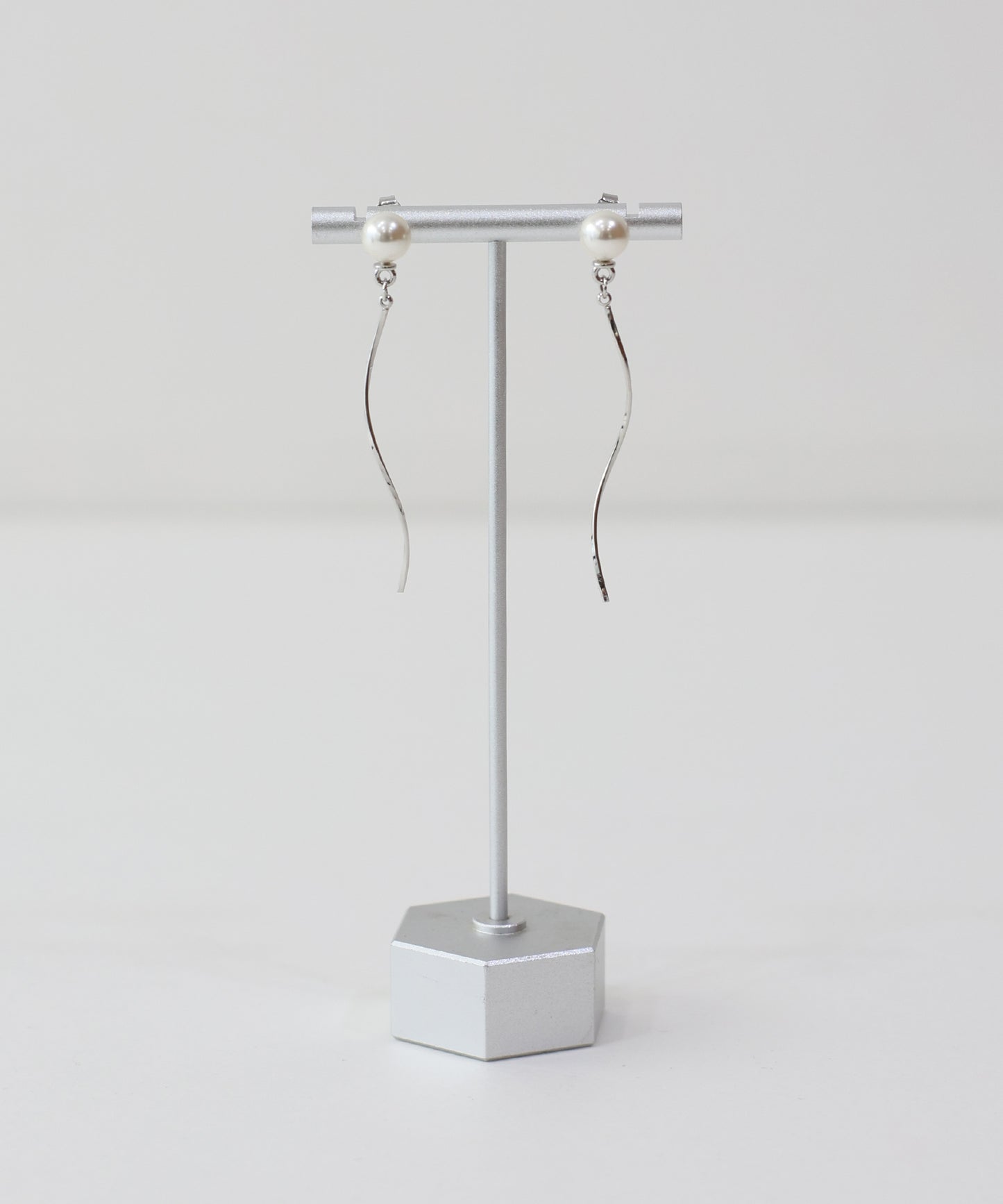 【早割5%OFF】パールラインロングピアス / ニッケルフリー【ネコポス】