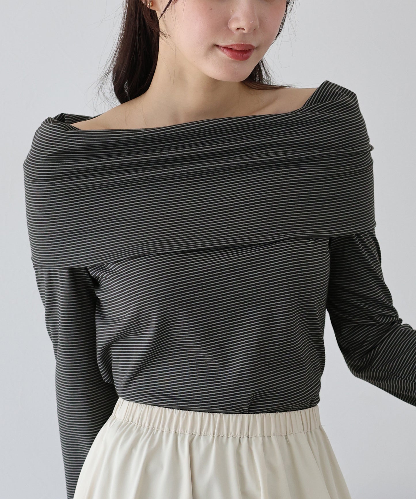 【SALE】ボーダードレープオフショルダートップス