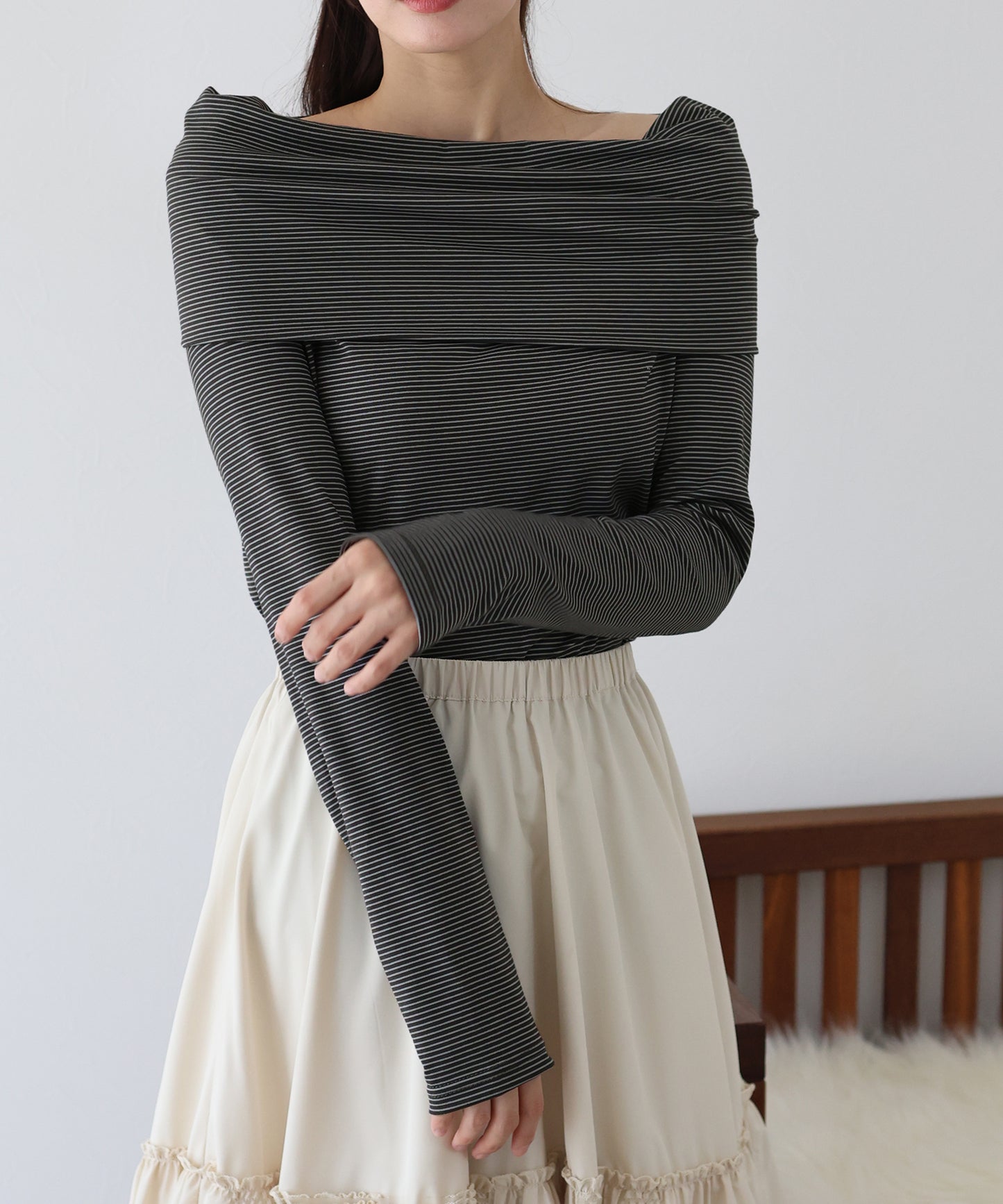 【SALE】ボーダードレープオフショルダートップス