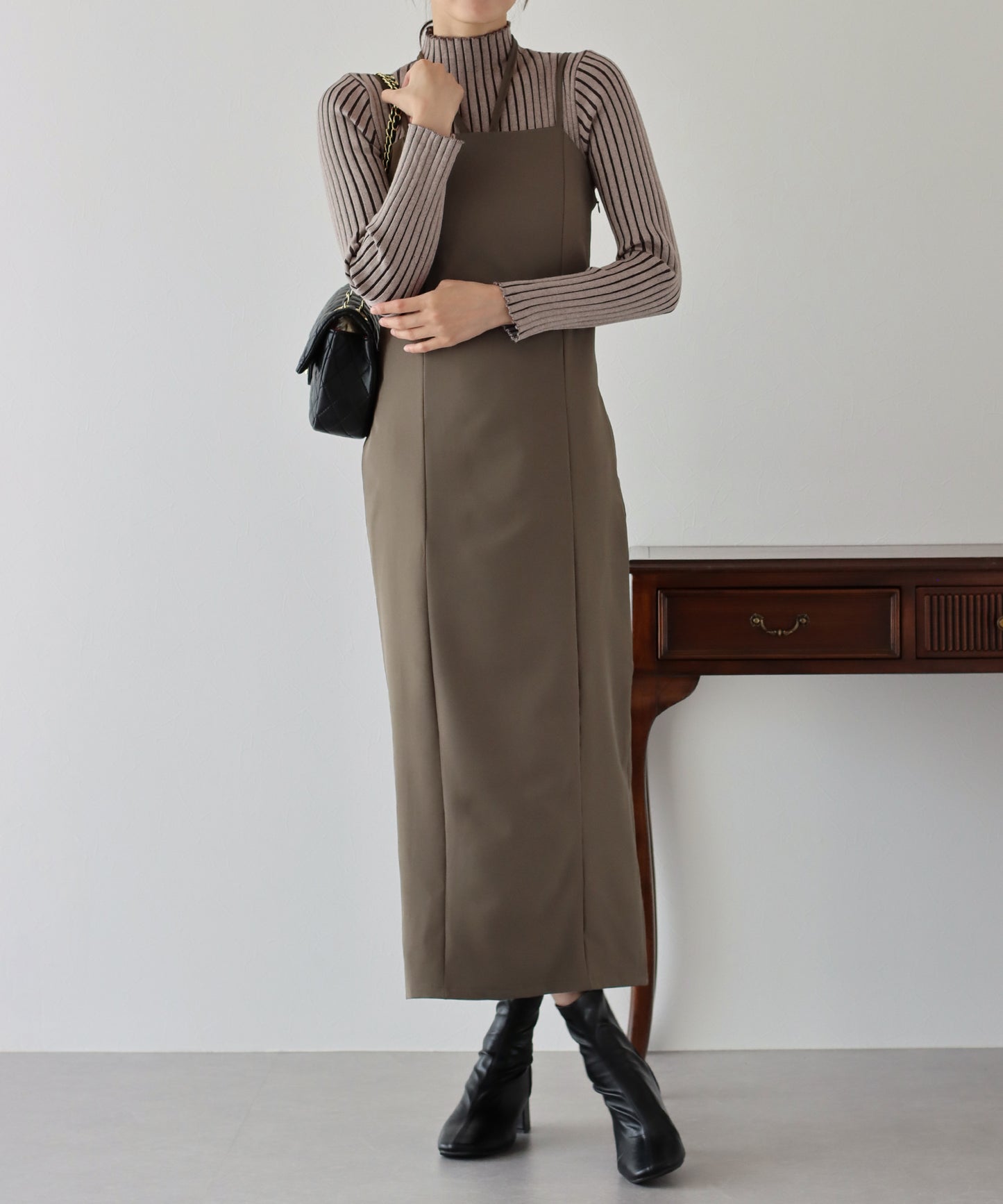 【SALE】Iラインホルターキャミワンピース