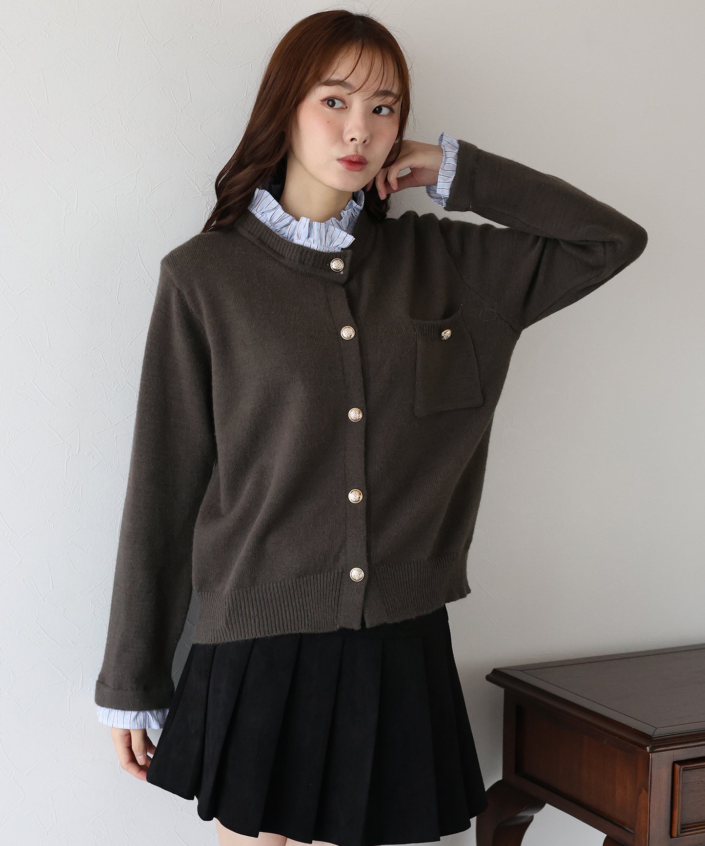 フリルシャツ襟カーディガン