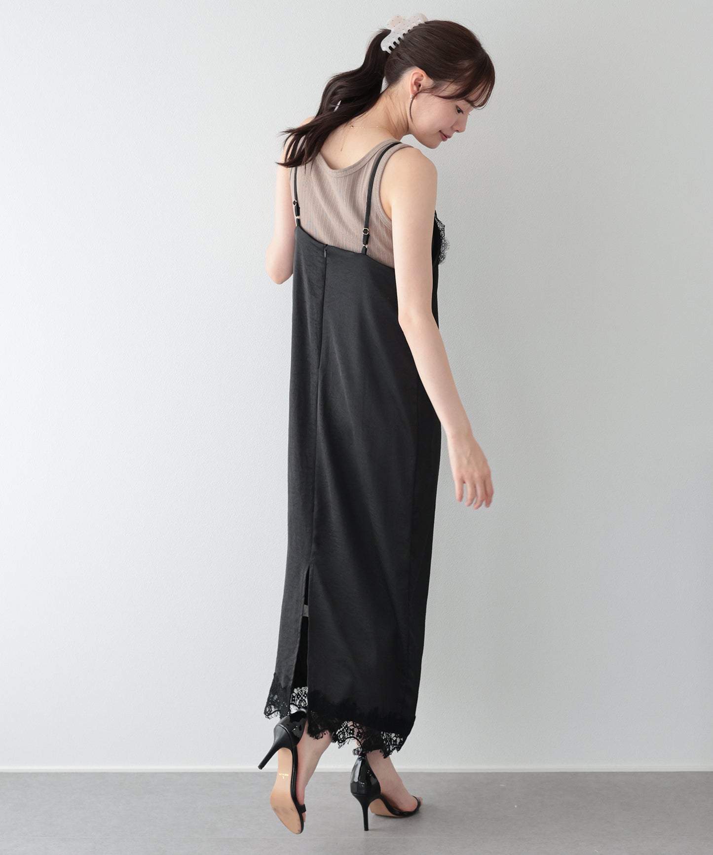【早割5%OFF】レーストリムキャミワンピース