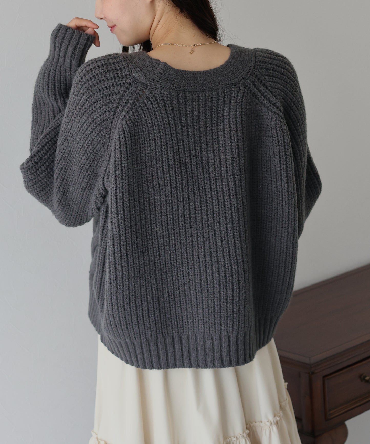 ビジューリボンボタンカーディガン