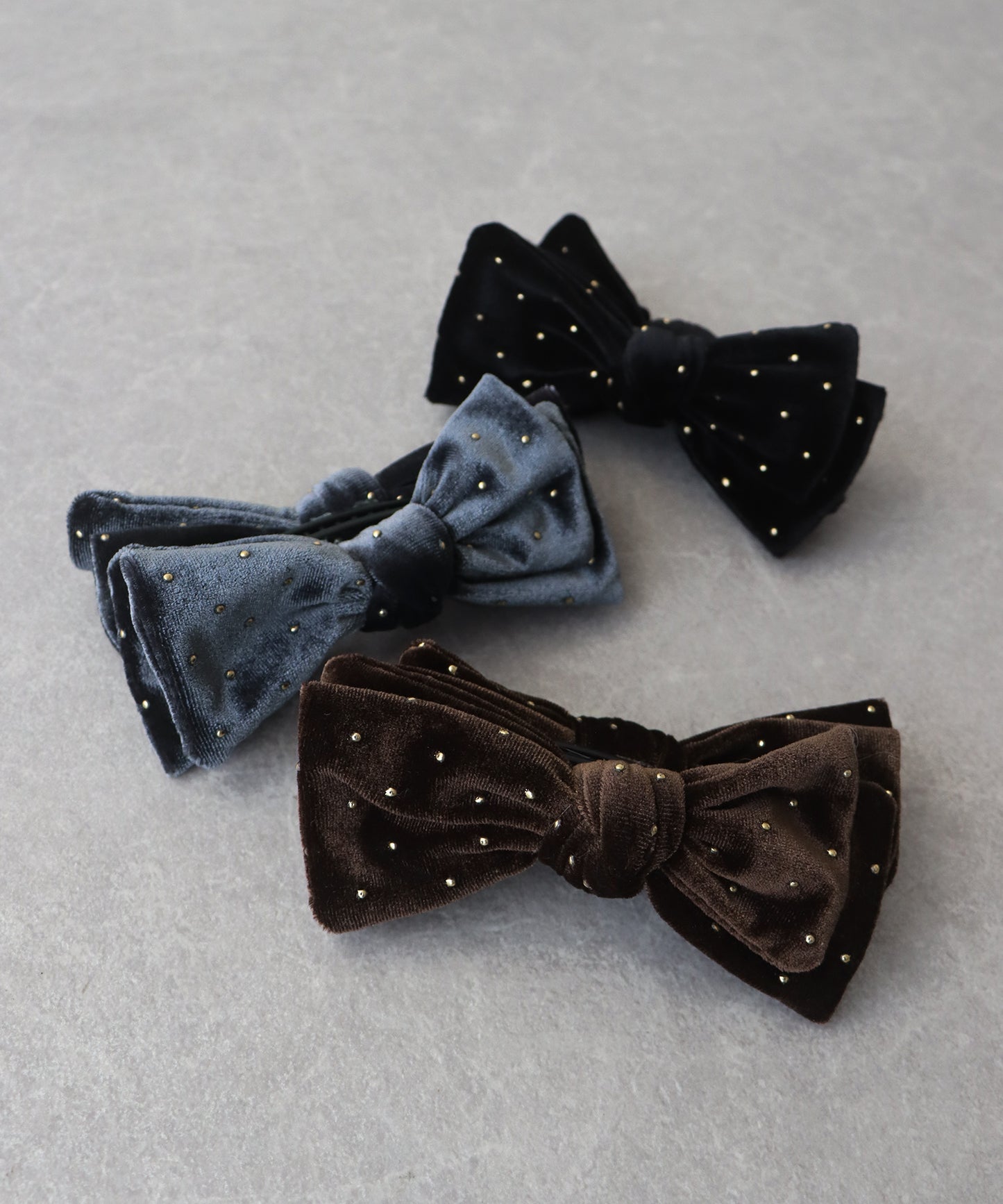 スタッズベロアバナナクリップ