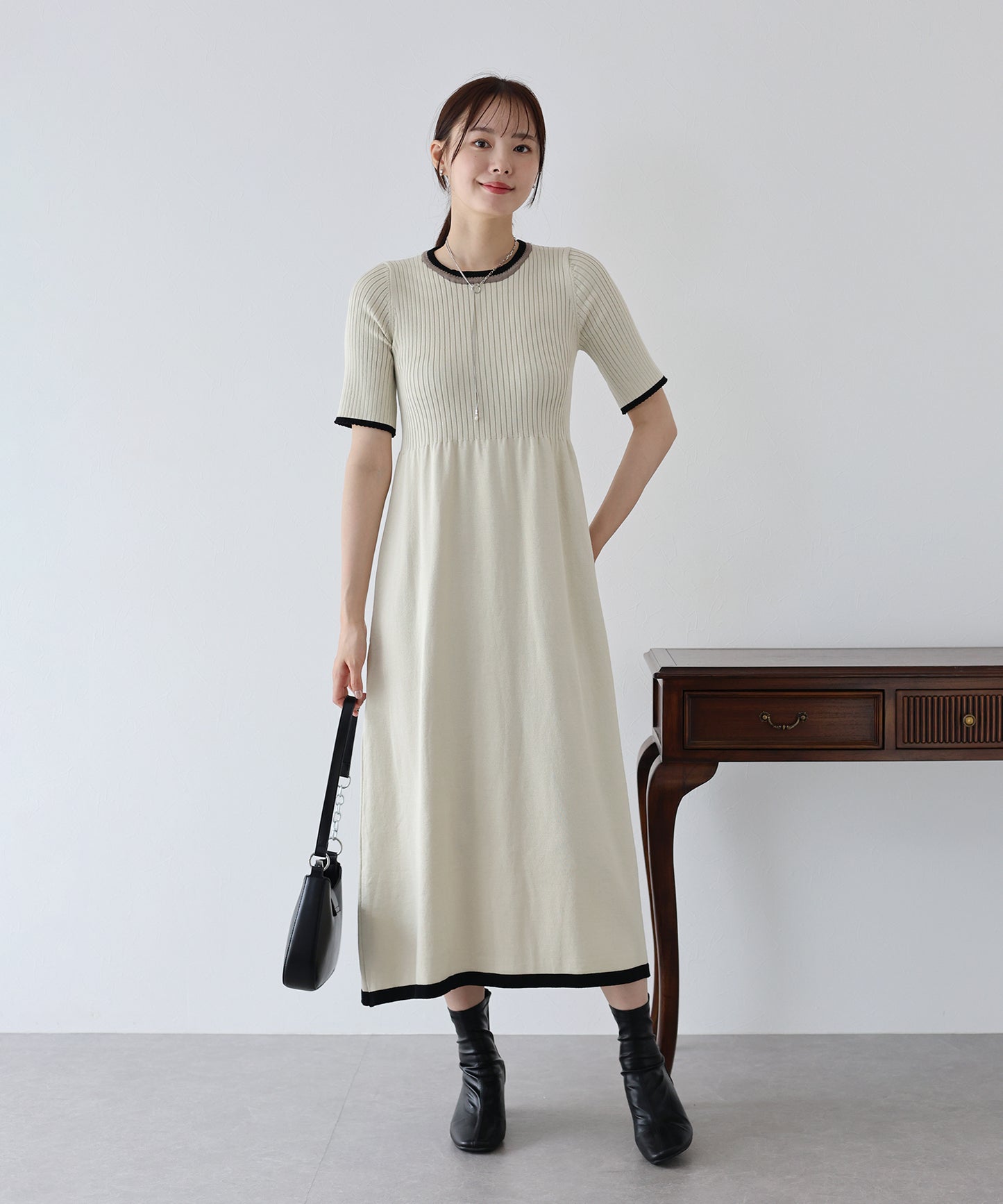 【SALE】バイカラーネックニットワンピース