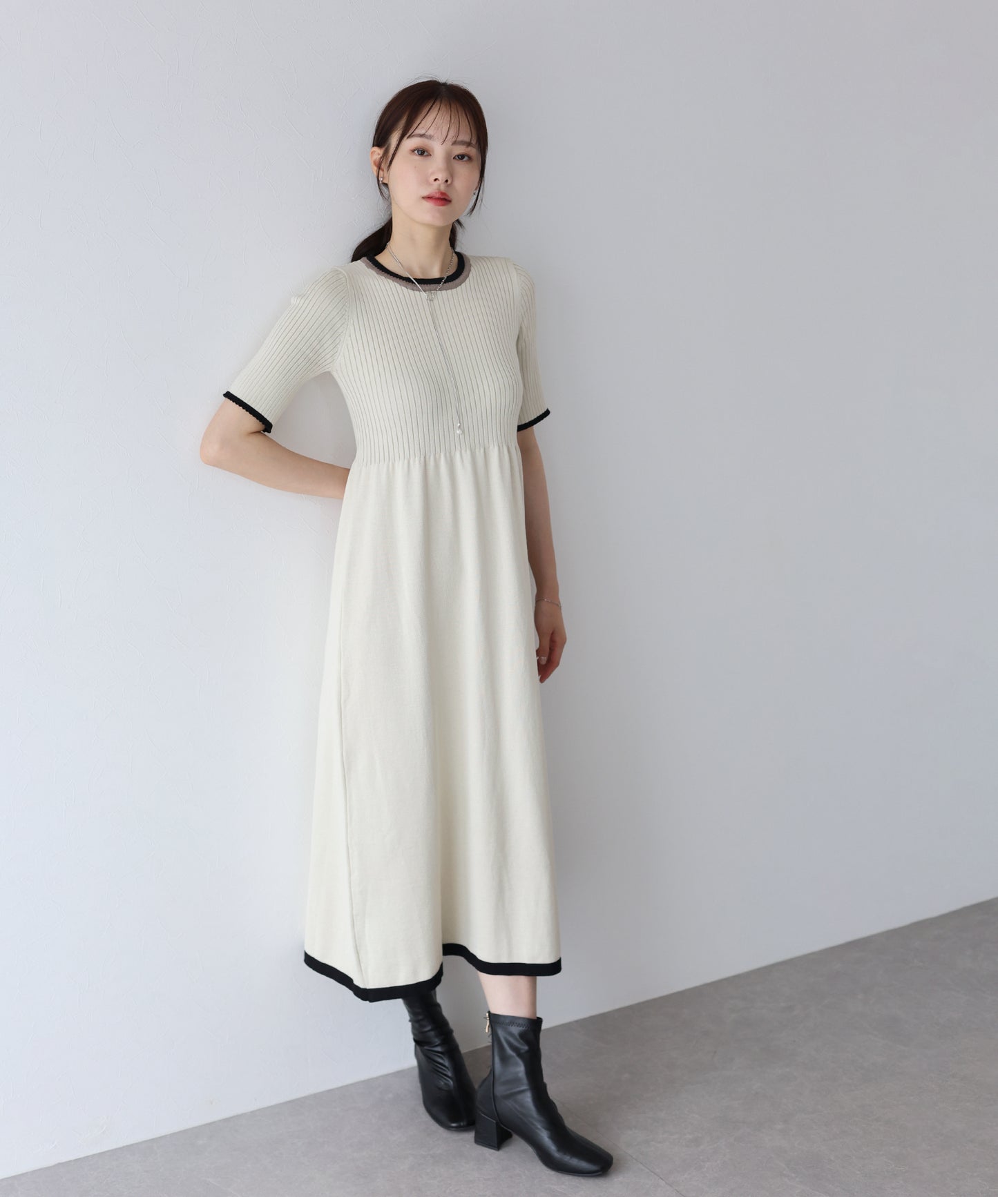 【SALE】バイカラーネックニットワンピース