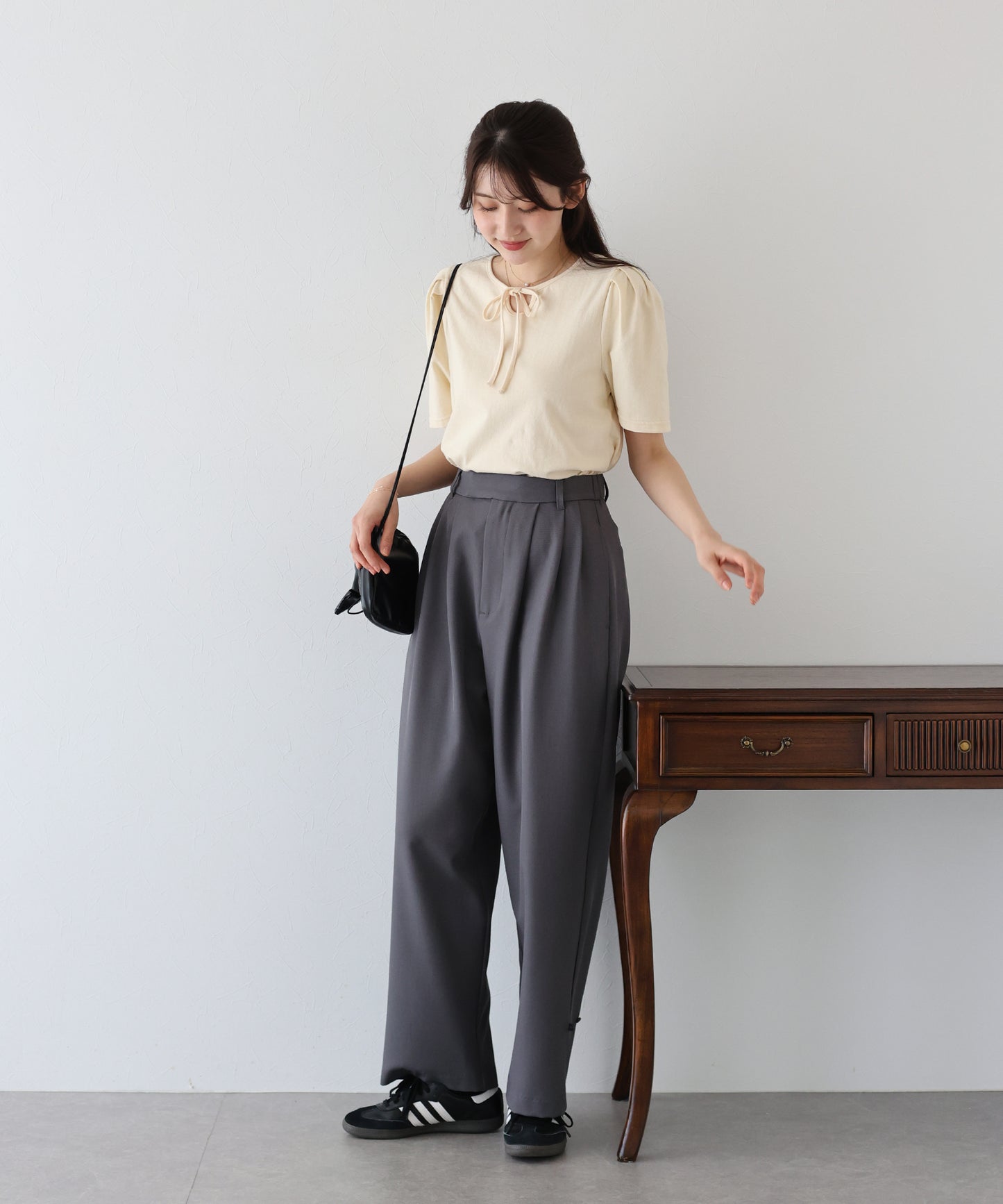 【TIME SALE】パイピングリボンタックTシャツ